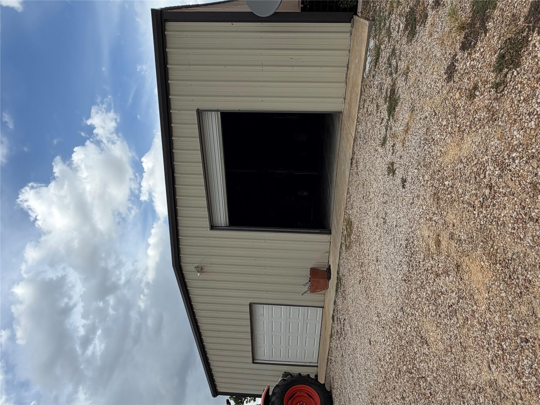 2885593 Property Photo 29