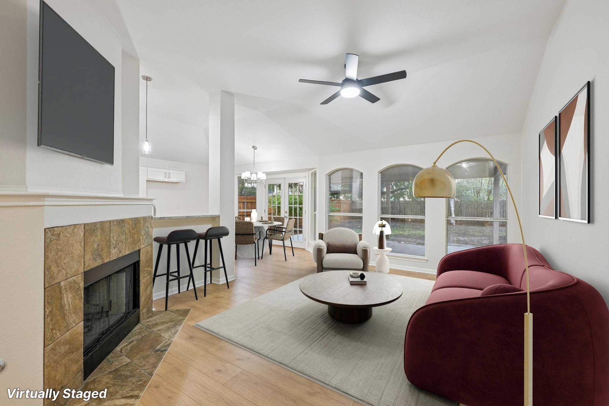 500 Britni Loop Property Photo 3