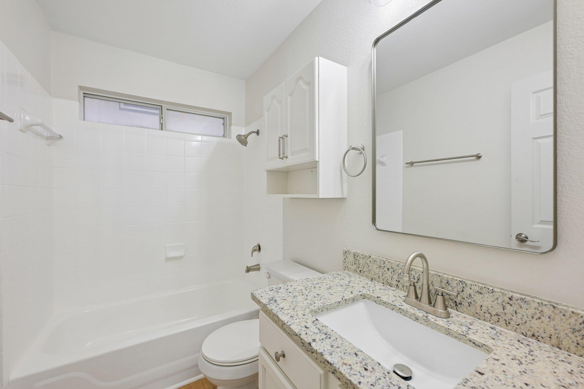 500 Britni Loop Property Photo 15