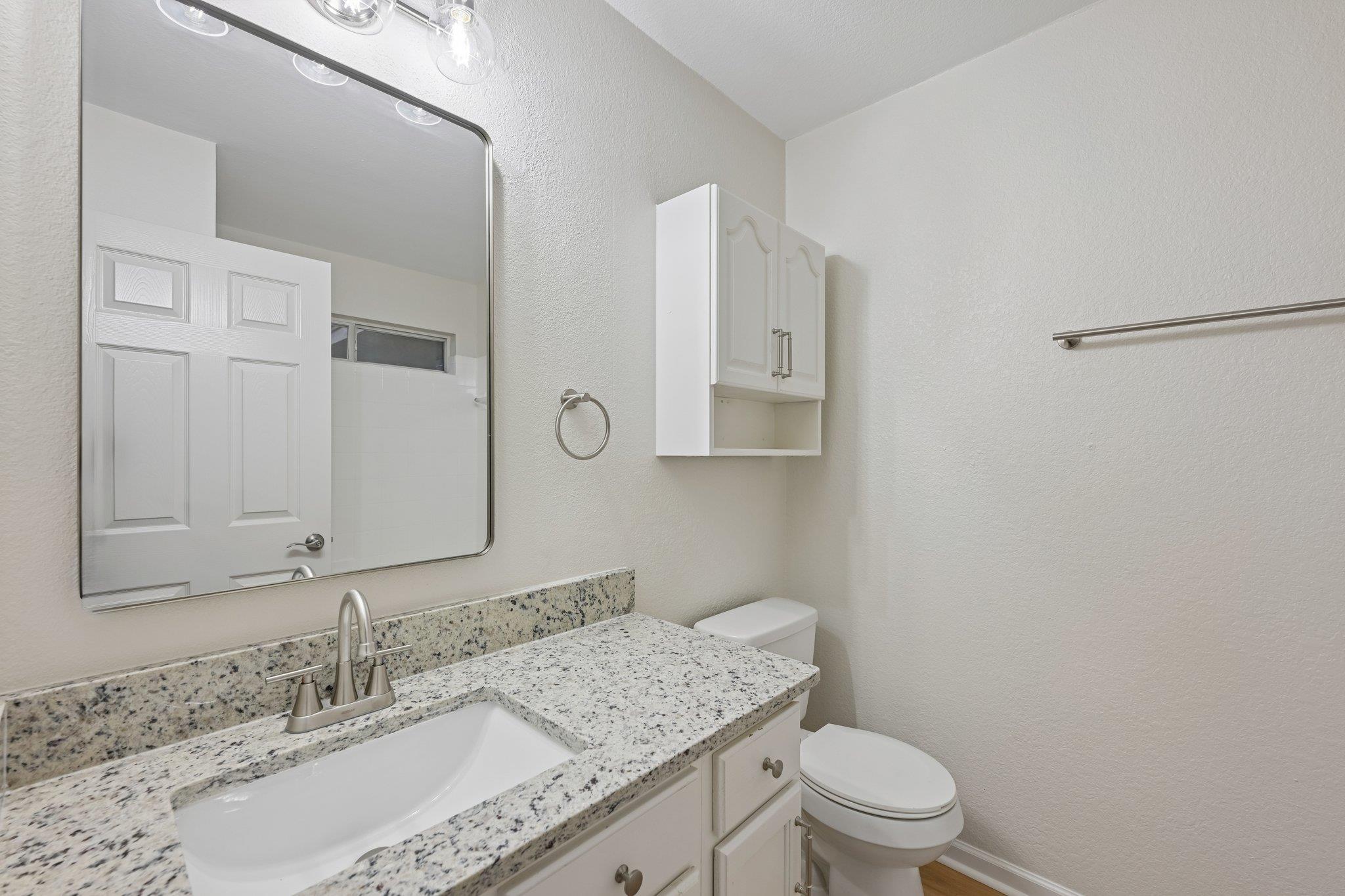 500 Britni Loop Property Photo 17