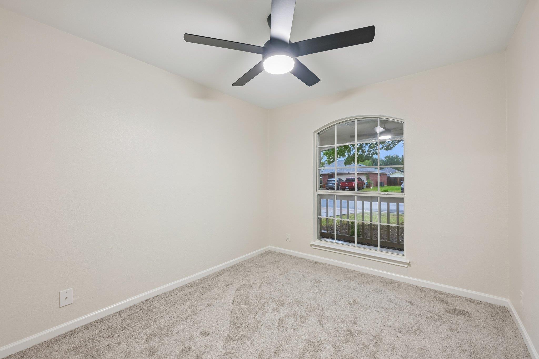 500 Britni Loop Property Photo 19