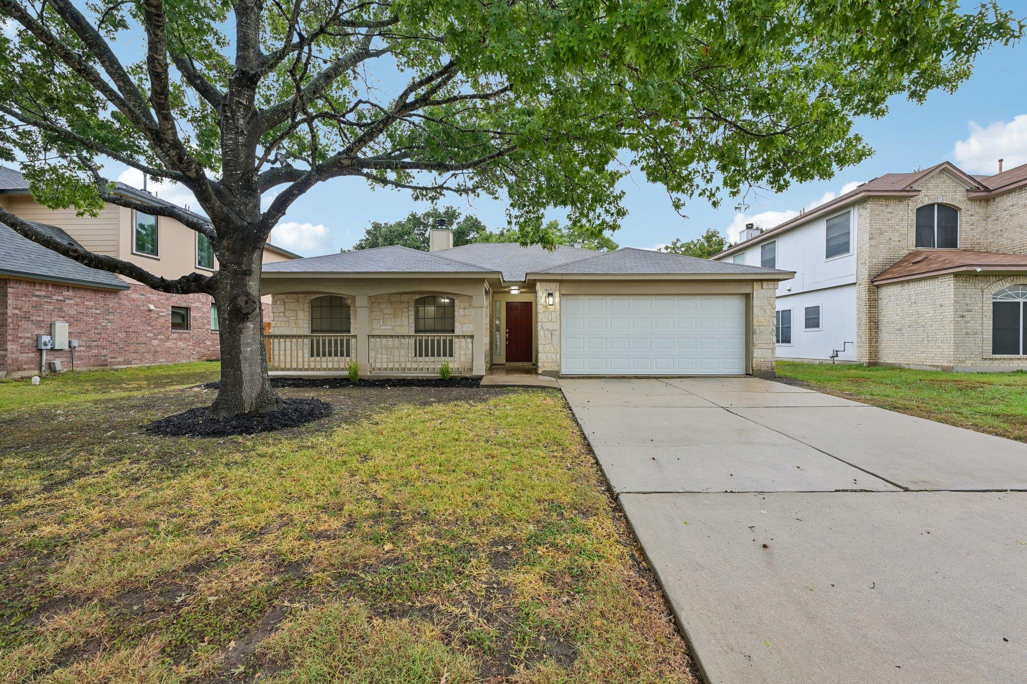 500 Britni Loop Property Photo 22
