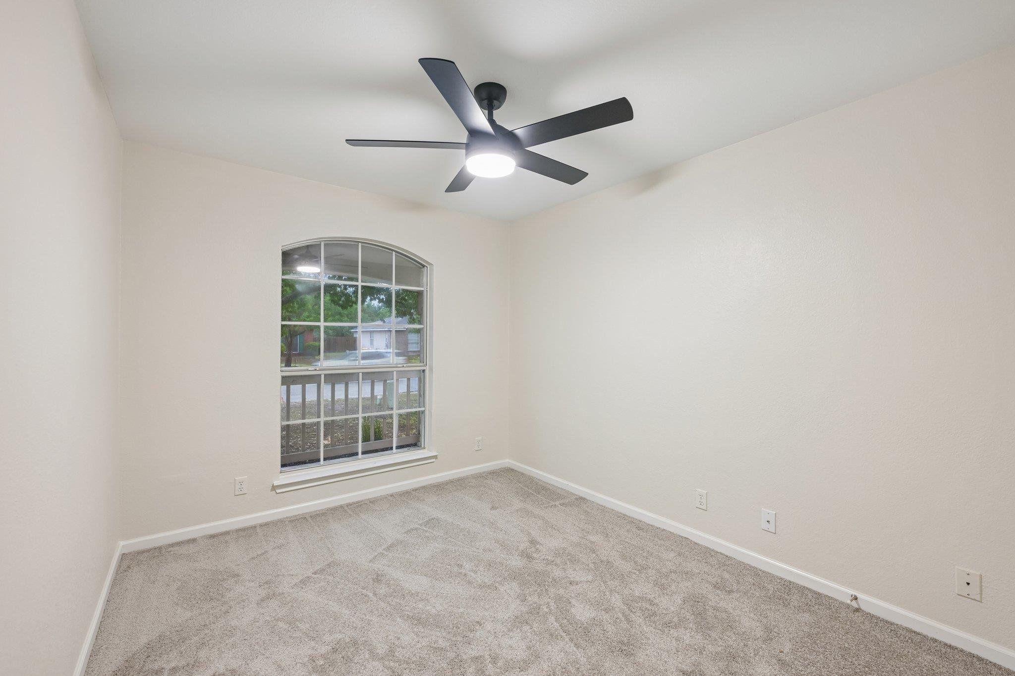500 Britni Loop Property Photo 26