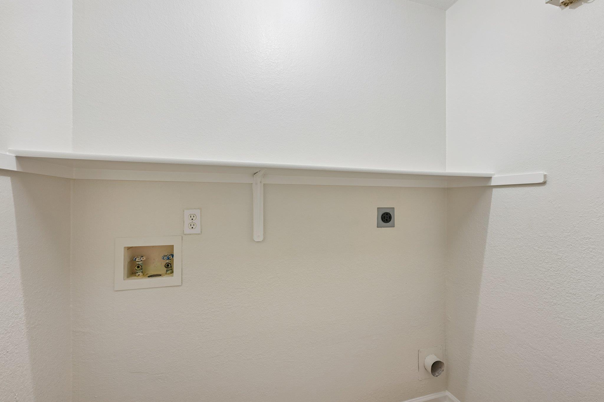500 Britni Loop Property Photo 28
