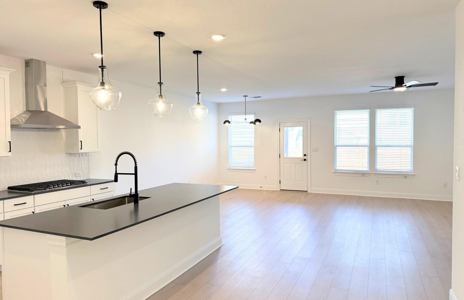 12104 Bacalar Bnd Property Photo 10