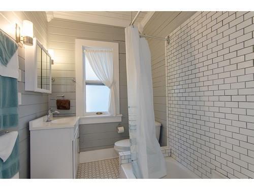 619 Talbot St Property Photo 14