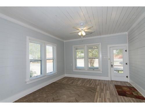 619 Talbot St Property Photo 15