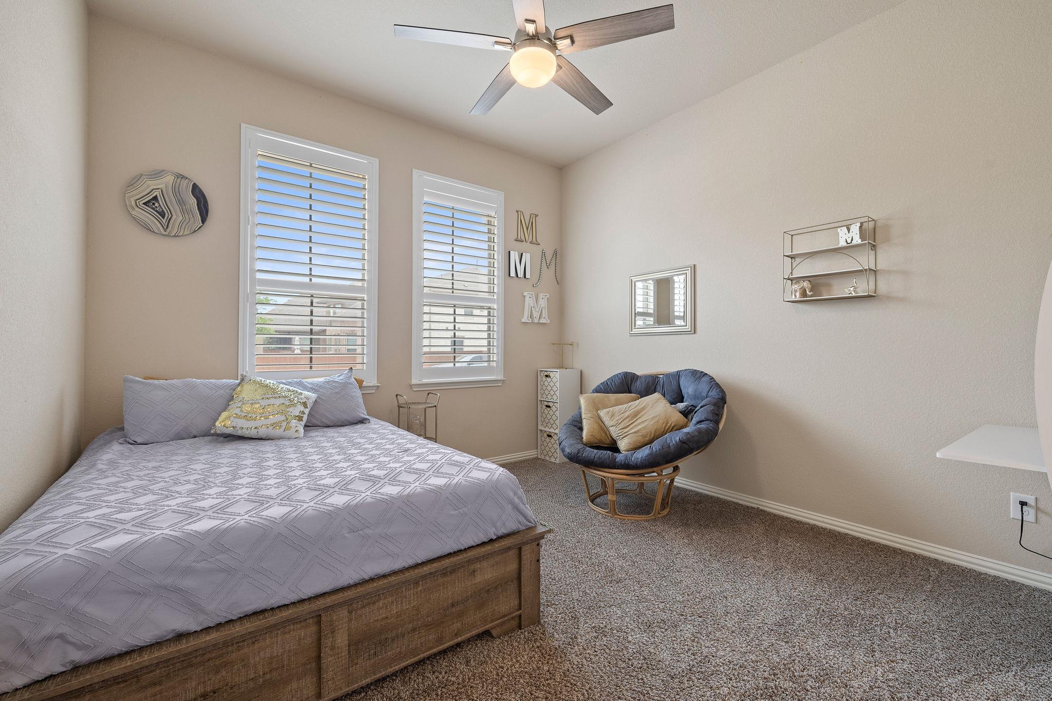 420 Leon Loop Property Photo 23