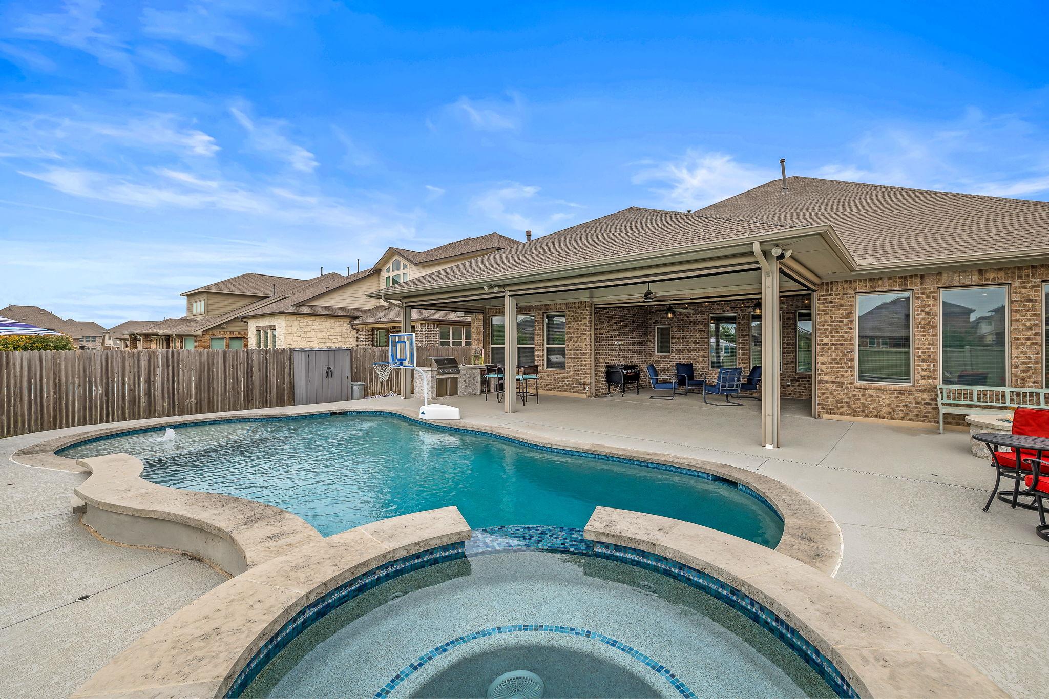 420 Leon Loop Property Photo 34