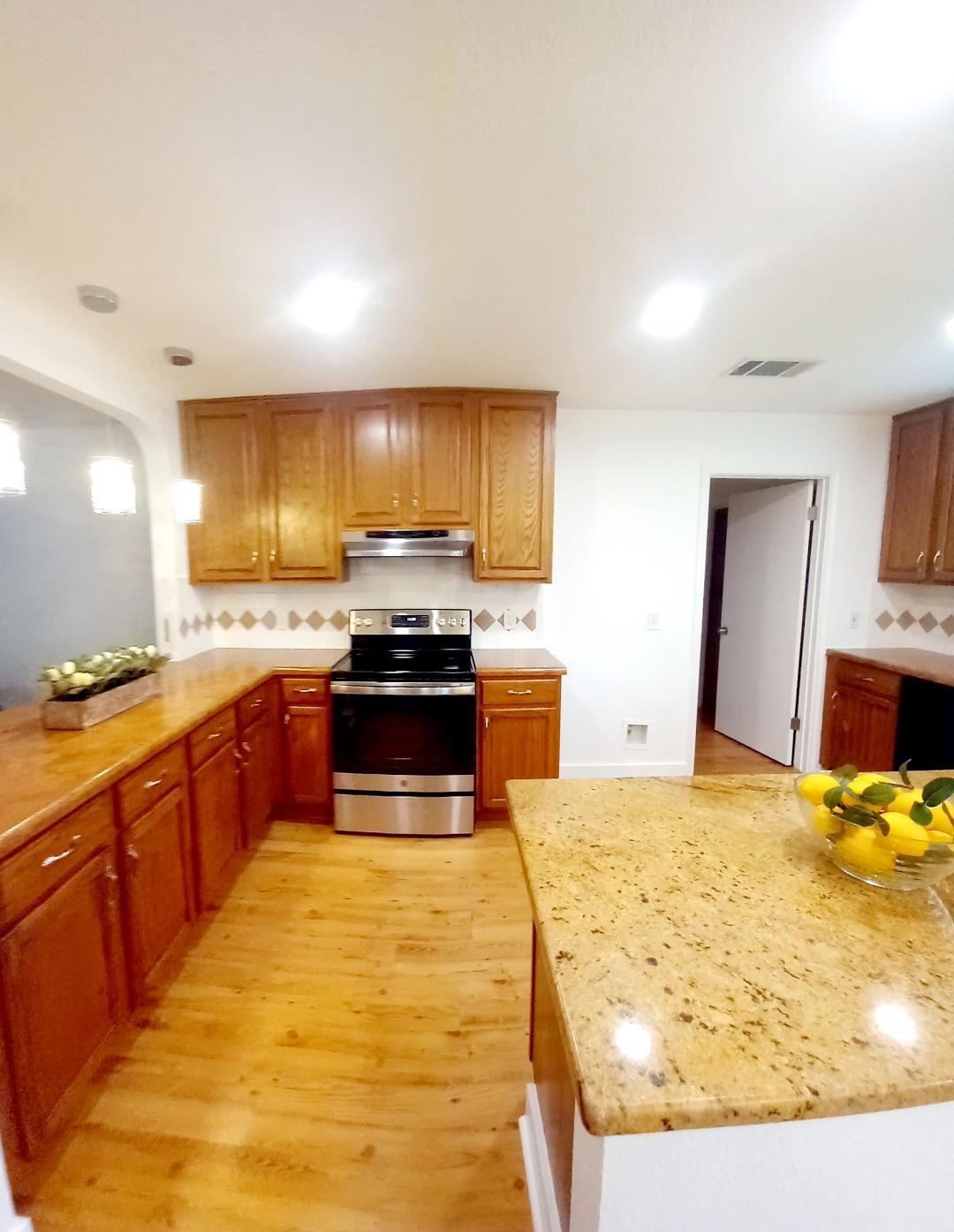 2207 Little Tree Bnd Property Photo 15