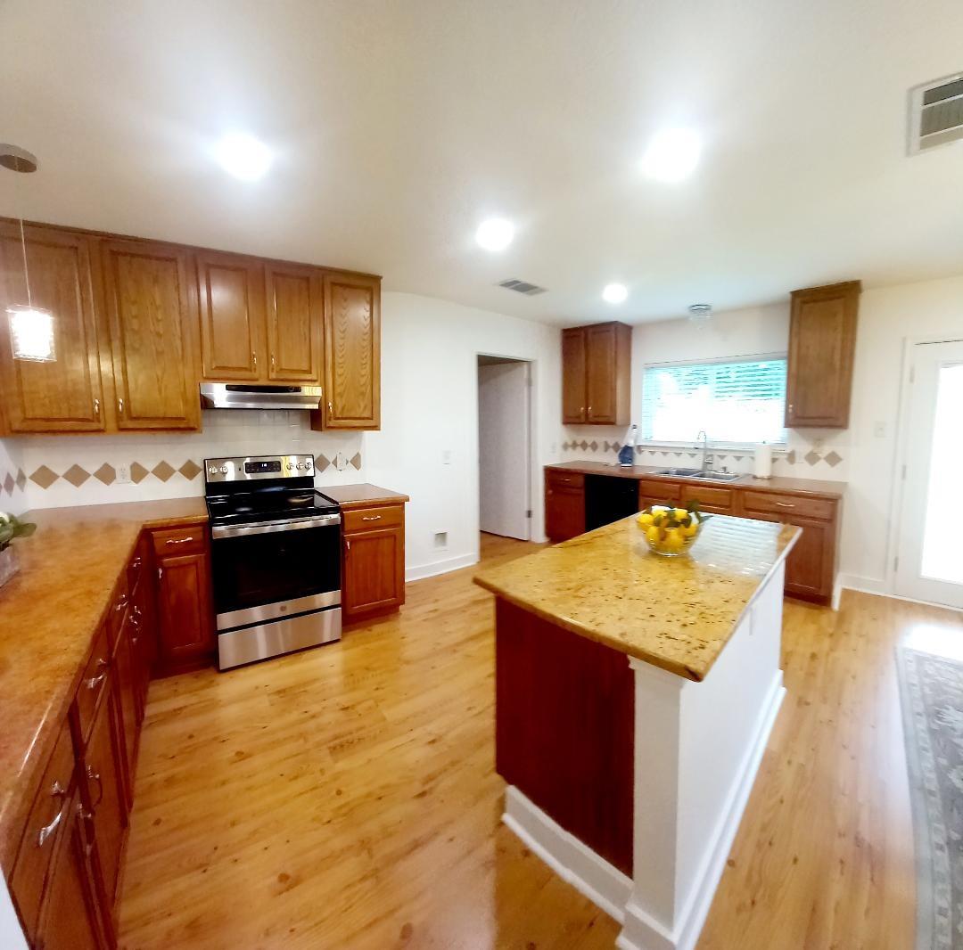 2207 Little Tree Bnd Property Photo 16