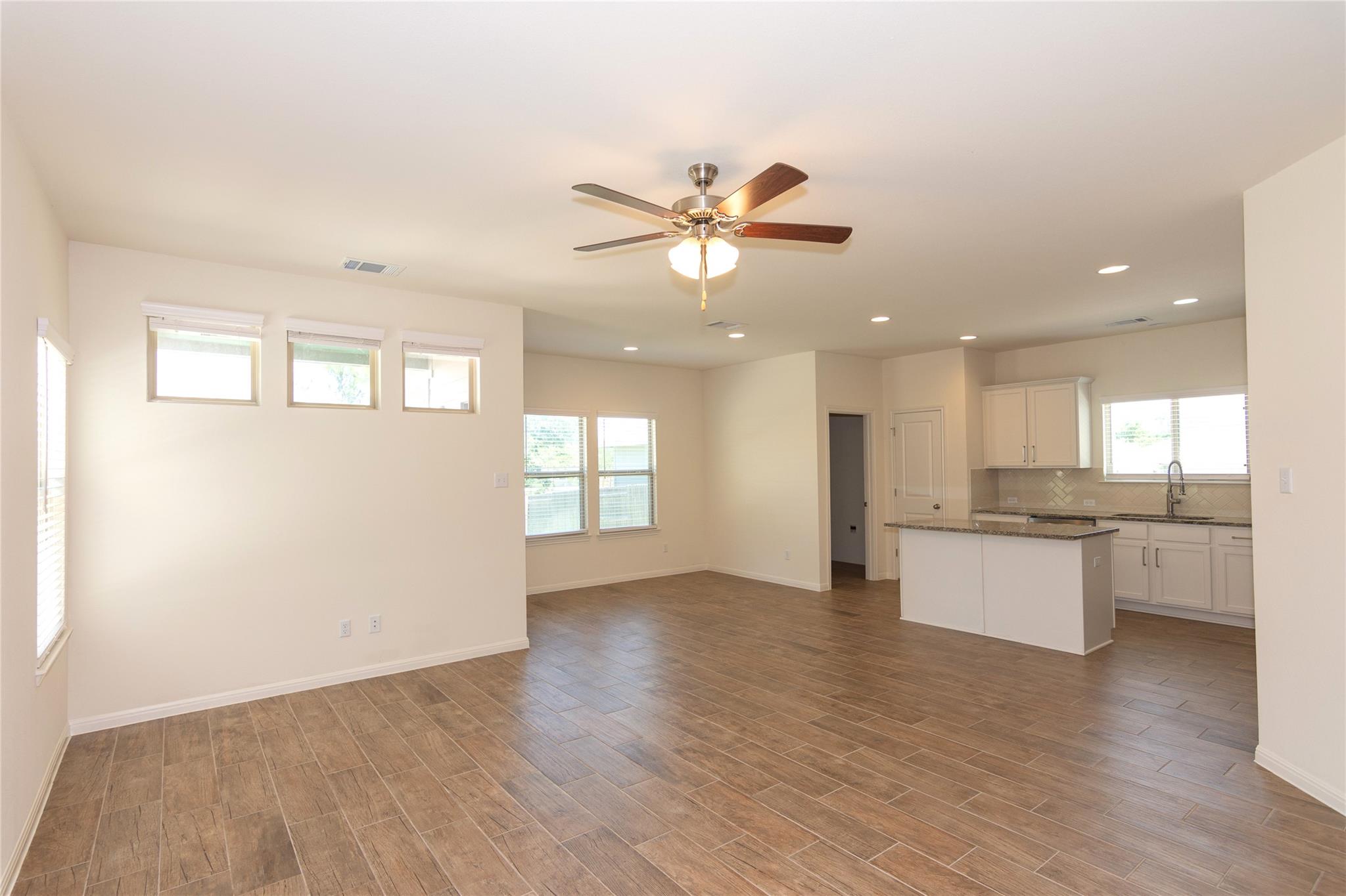 1732 Lakota Ln Property Photo 8
