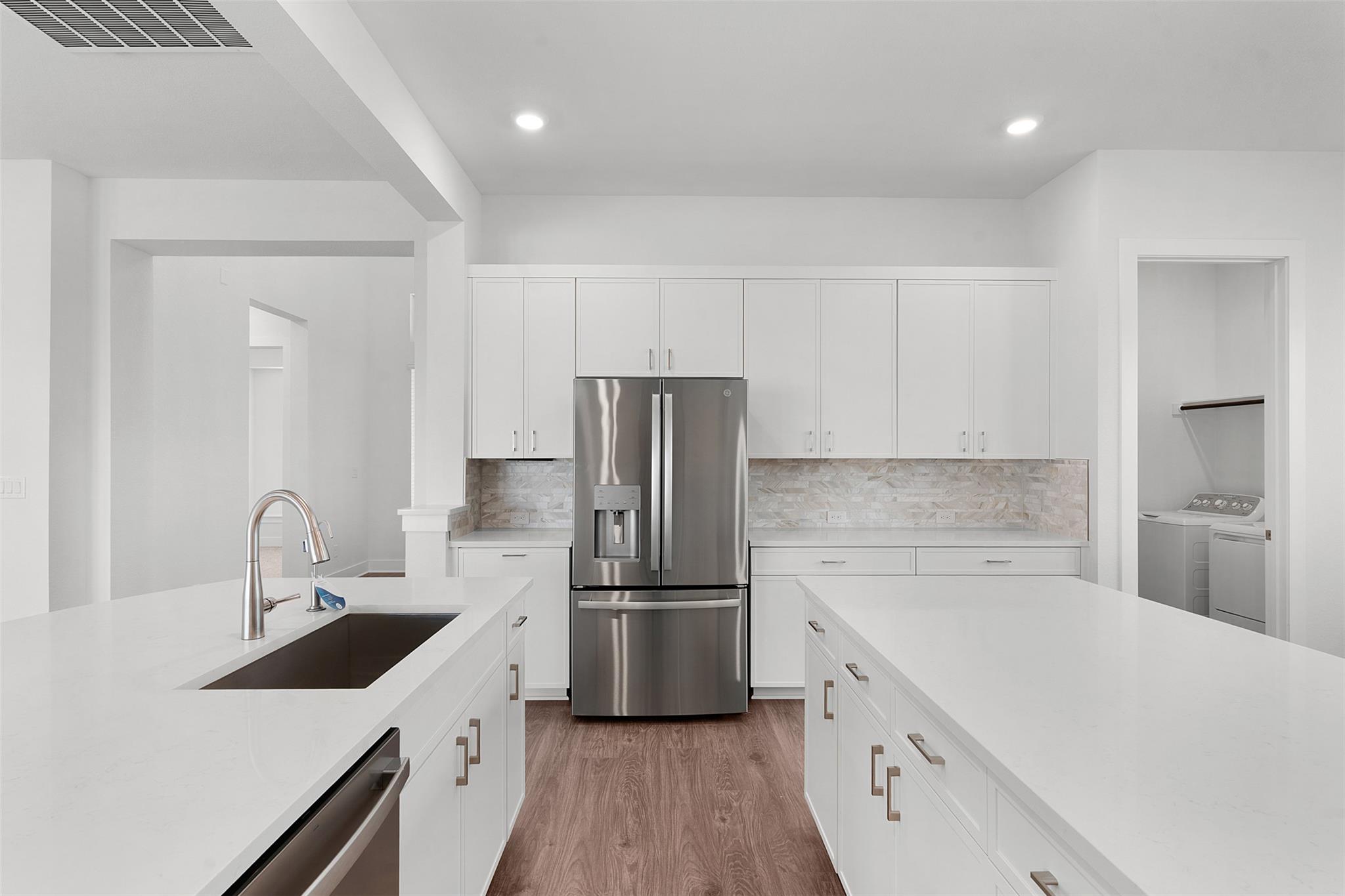 4725 Regents Pl Property Photo 11
