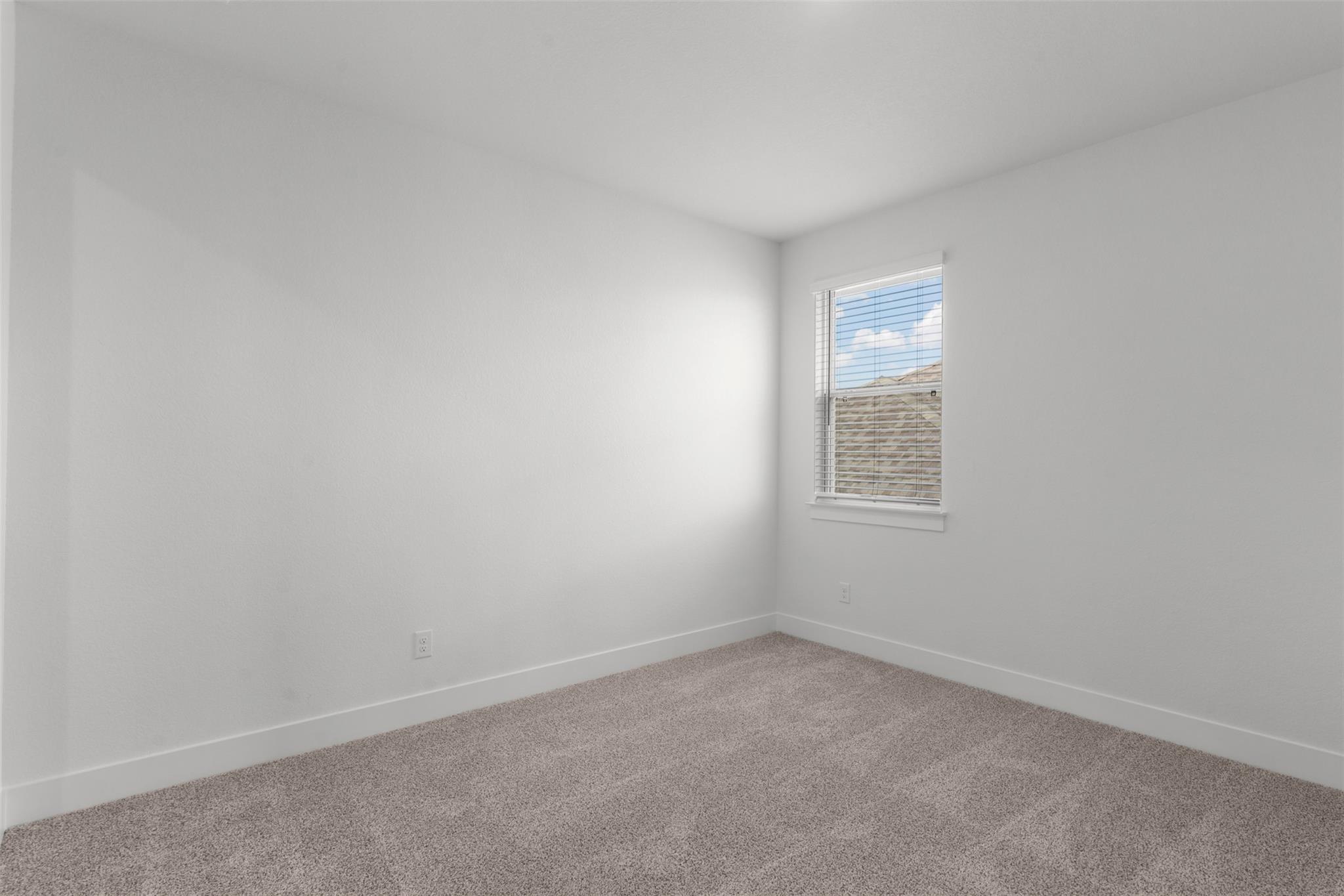4725 Regents Pl Property Photo 28