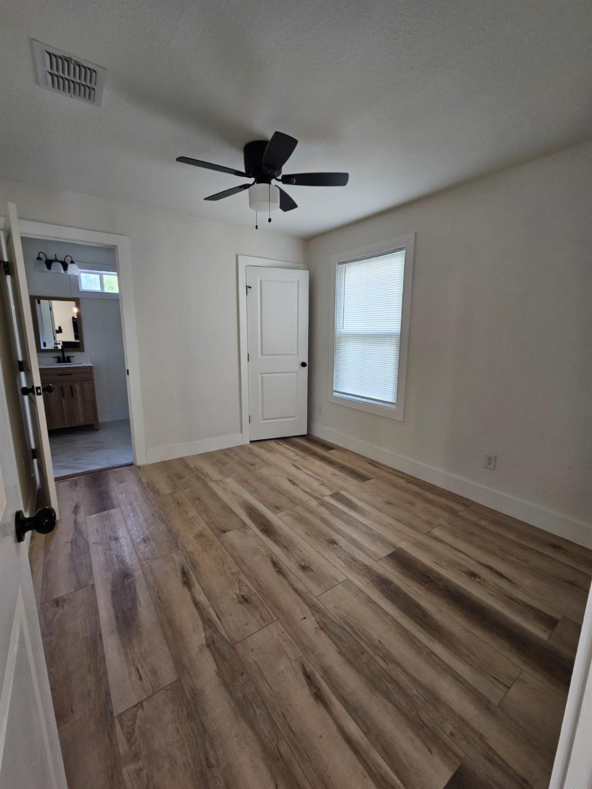 815 Chihuahua St Property Photo 3