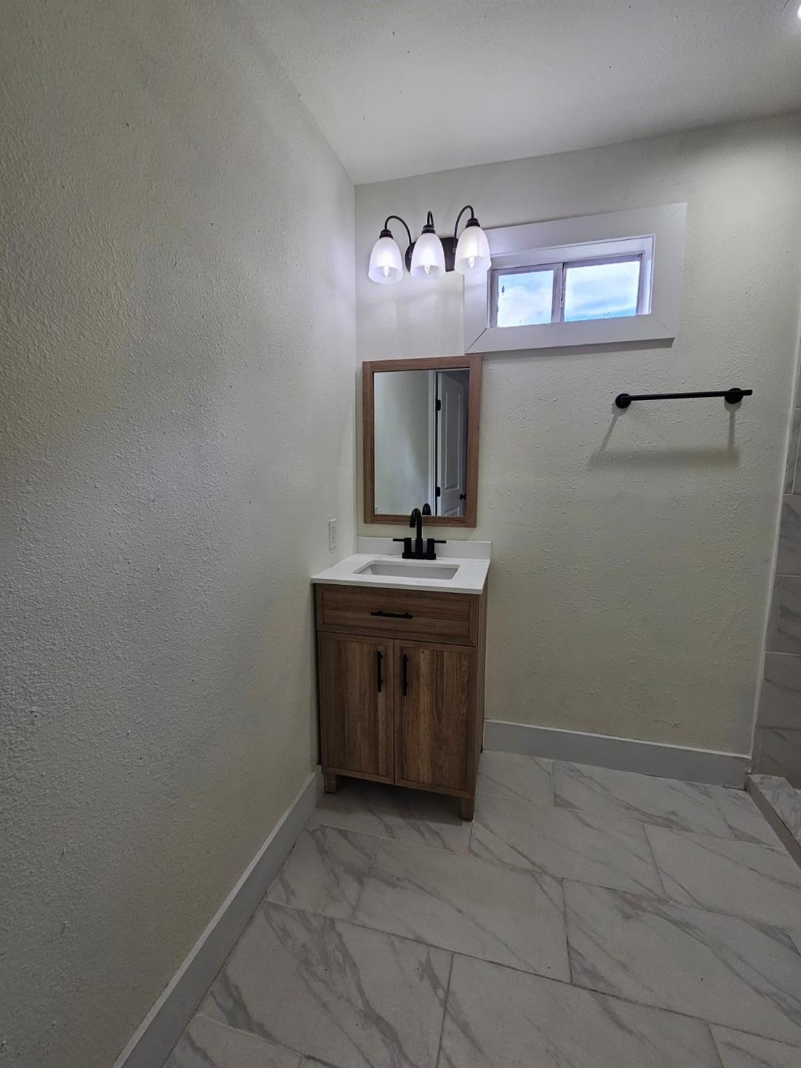 815 Chihuahua St Property Photo 10