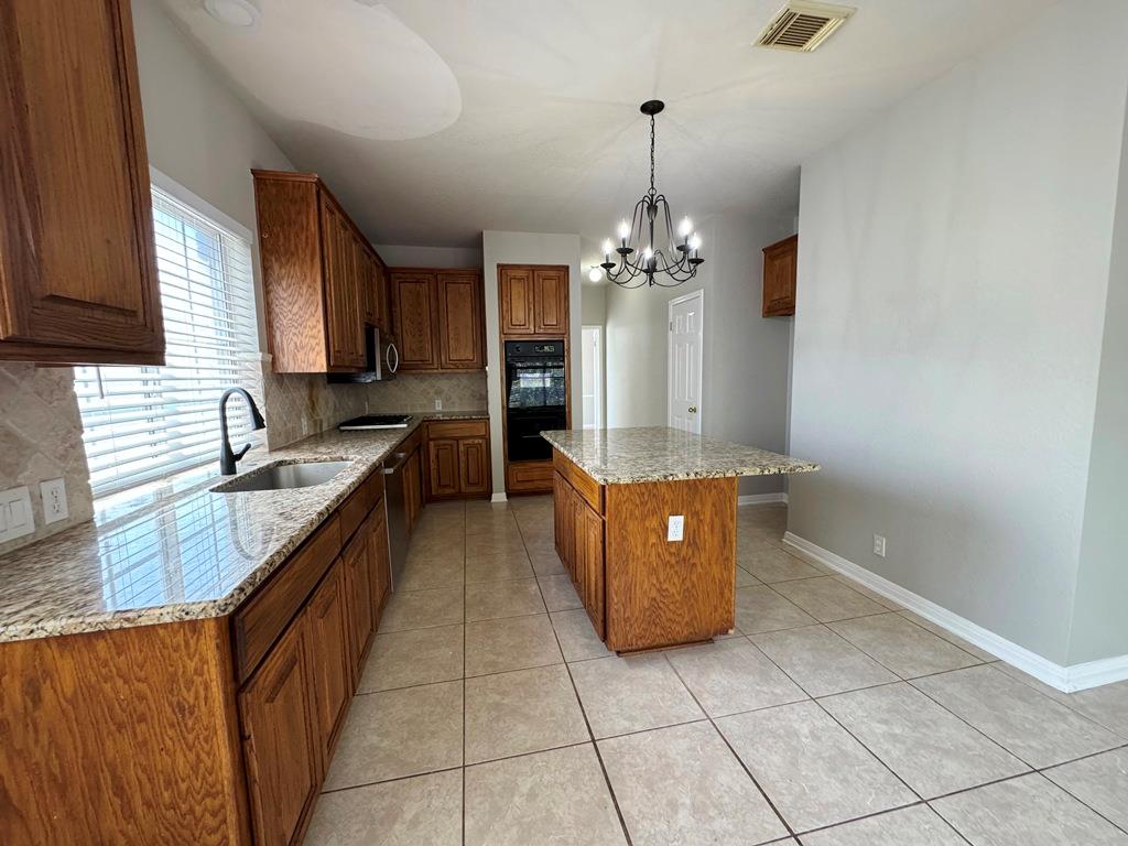 5844 Back Bay Ln Property Photo 9