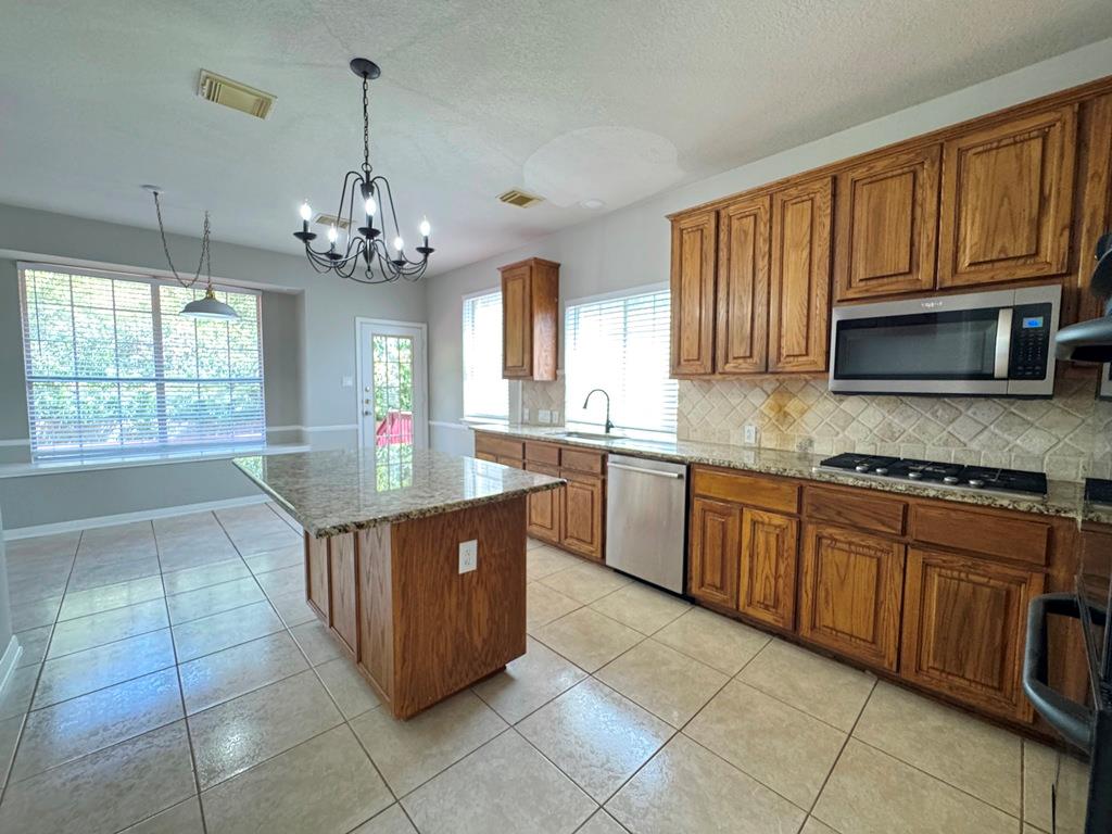 5844 Back Bay Ln Property Photo 10