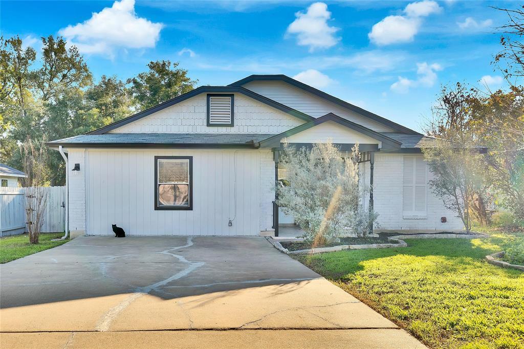 8505 Ruddington Dr Property Photo