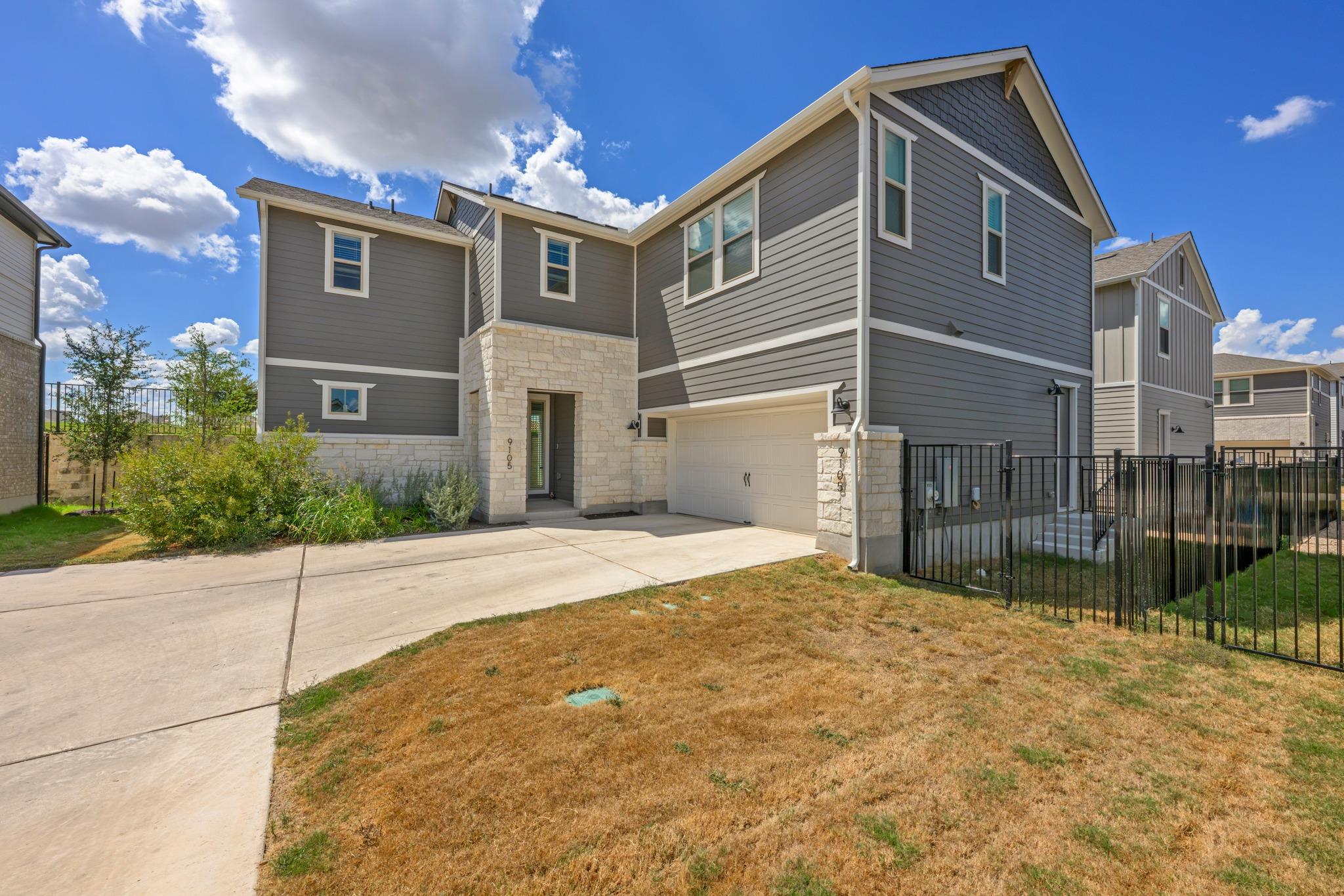 9105 Hamadryas Dr Property Photo 1