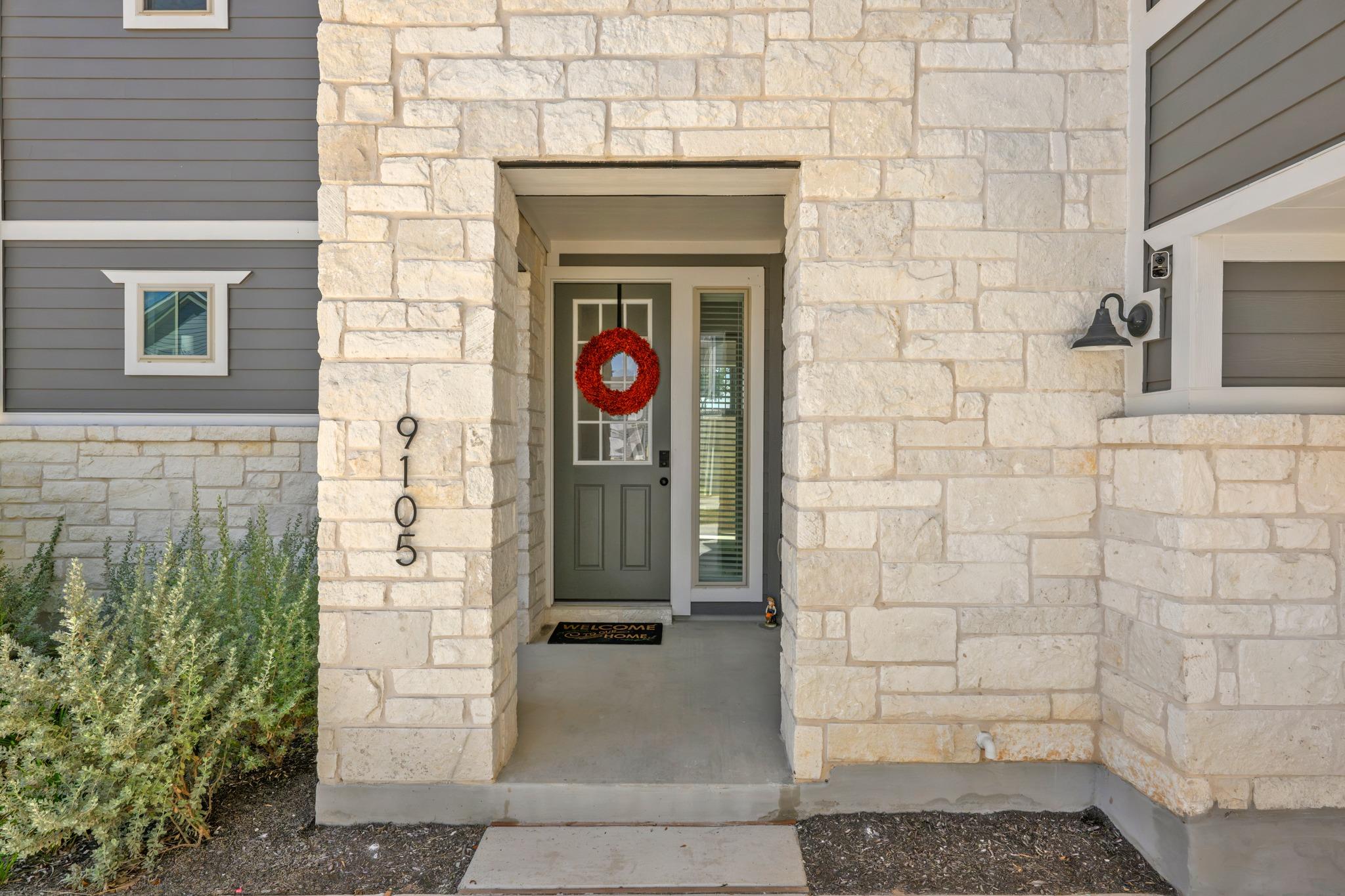 9105 Hamadryas Dr Property Photo 2
