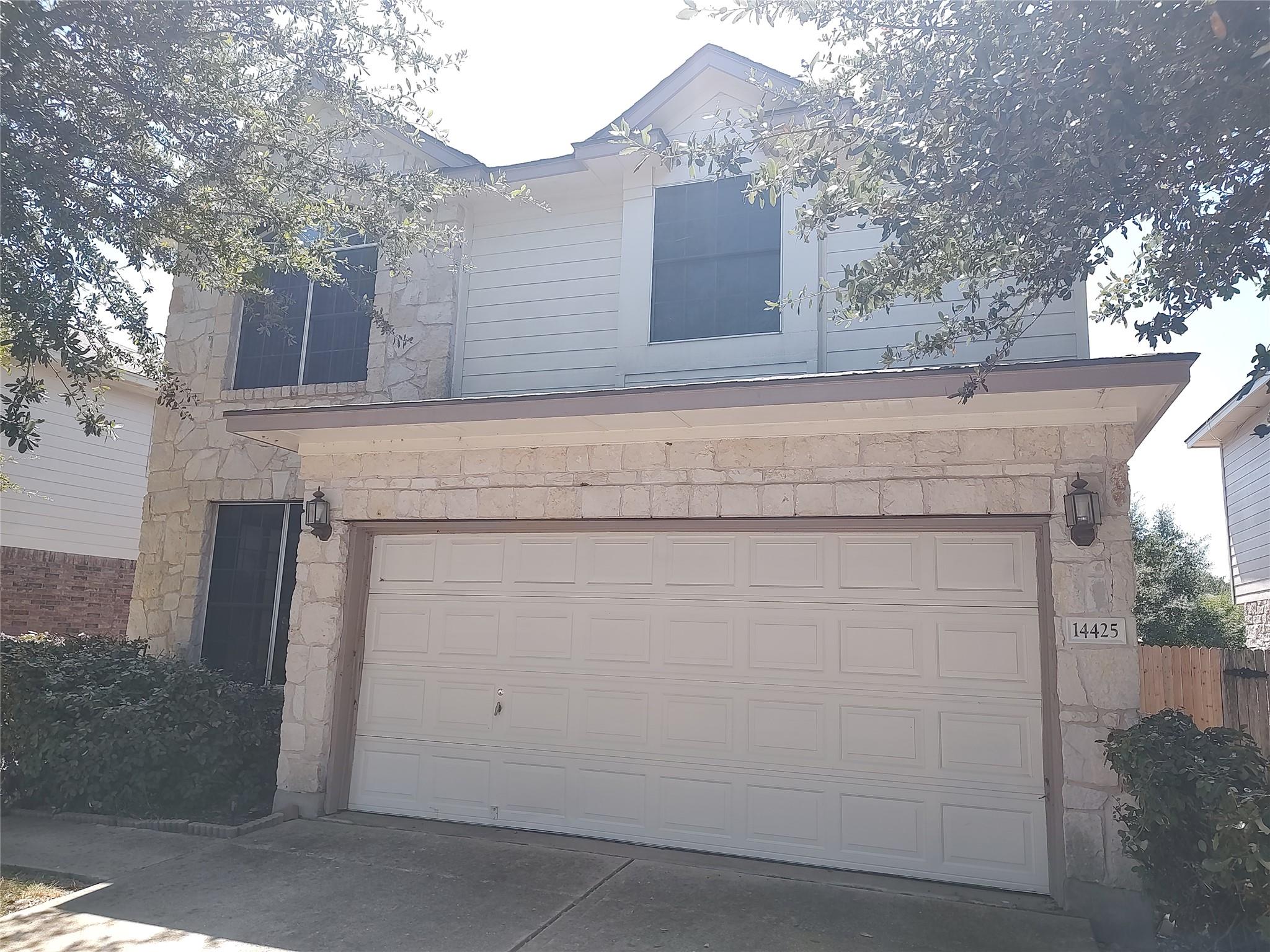14425 Mowsbury Dr Property Photo 2
