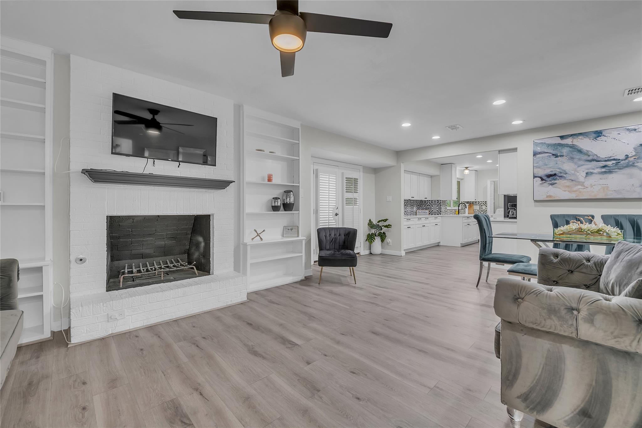 3400 Laguna Dr Property Photo 4