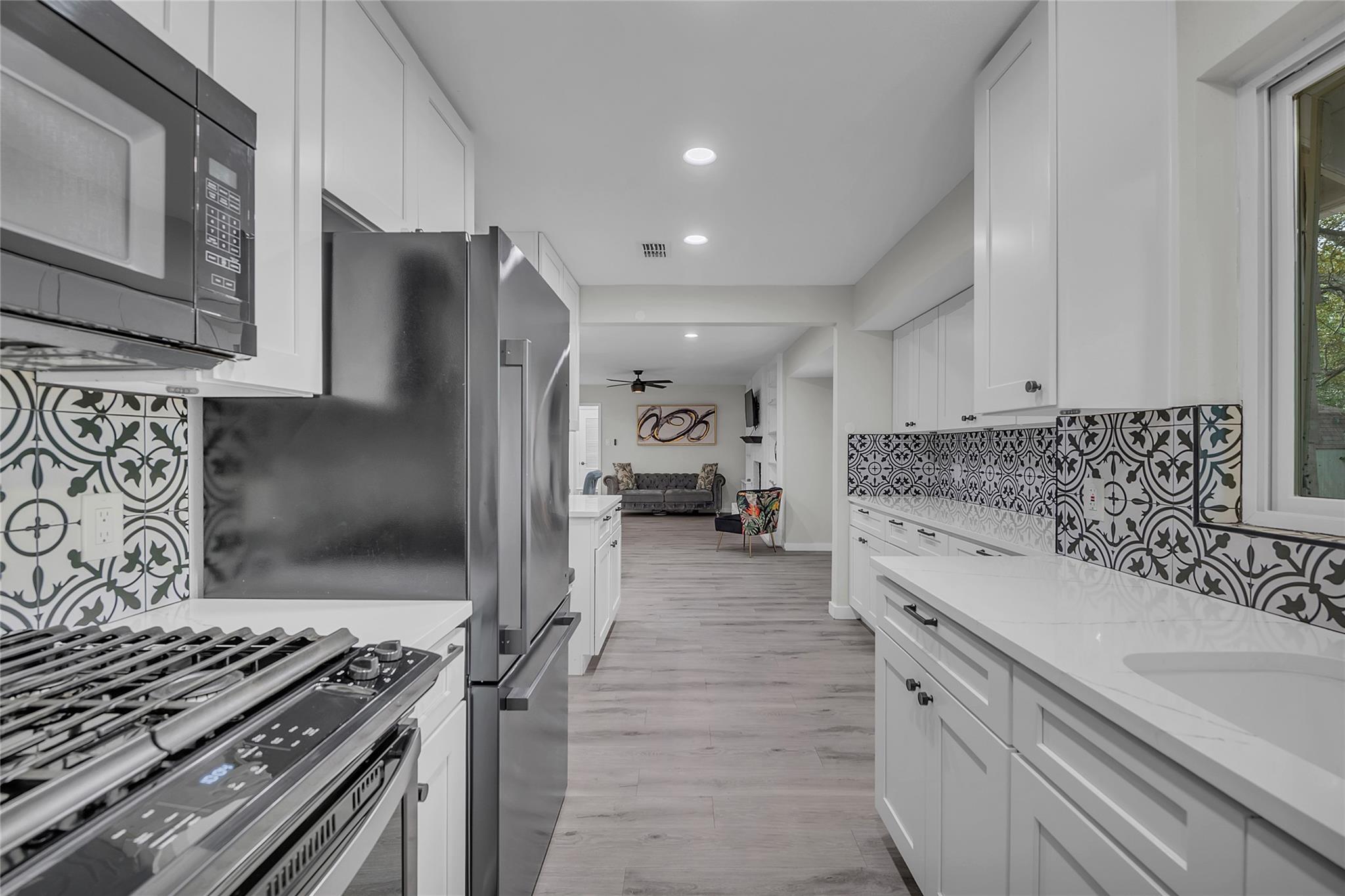 3400 Laguna Dr Property Photo 10