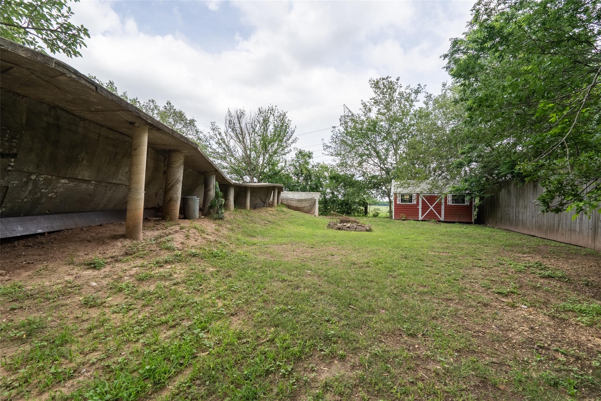 3209 River Rd Property Photo 26
