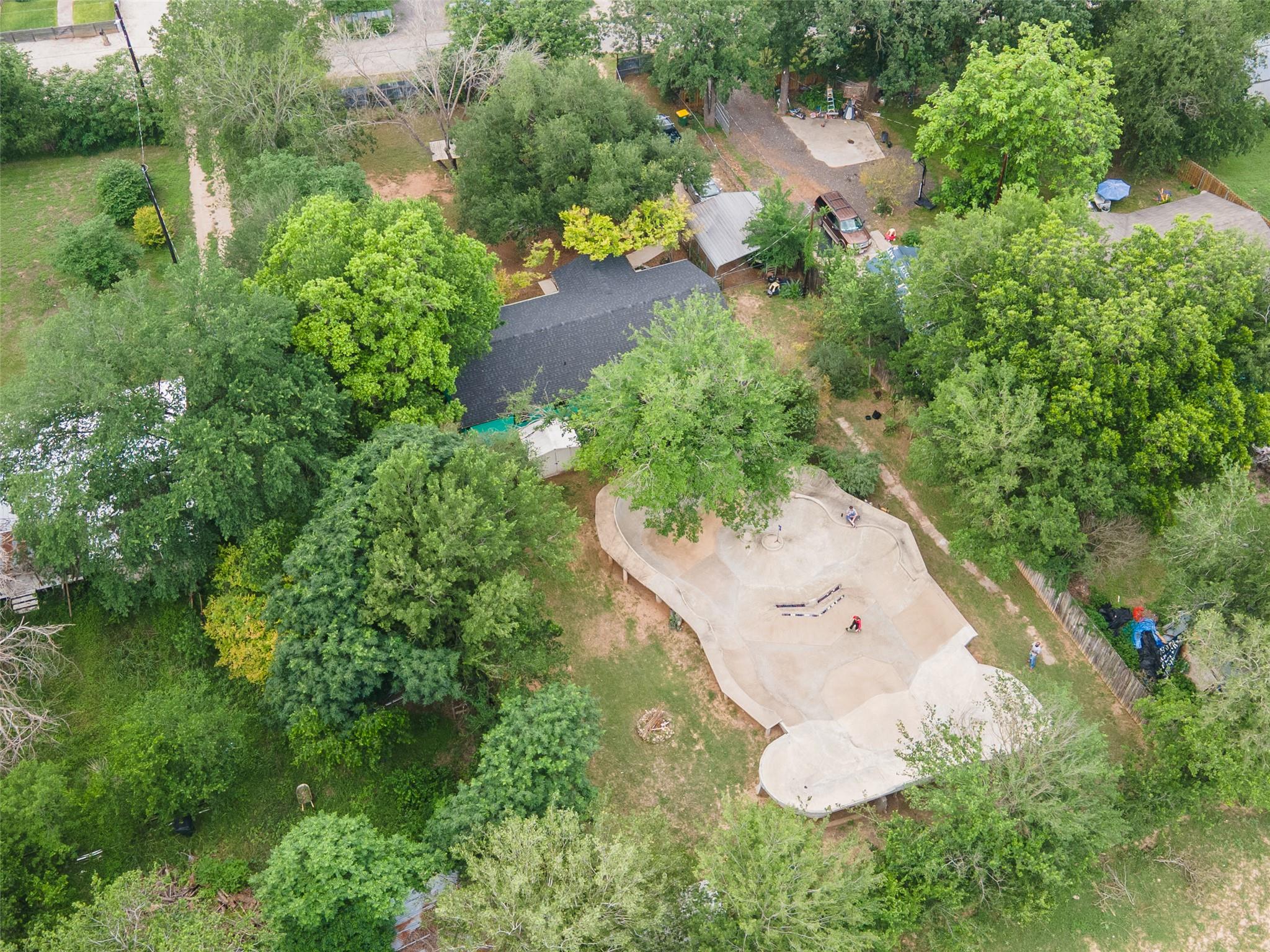 3209 River Rd Property Photo 28
