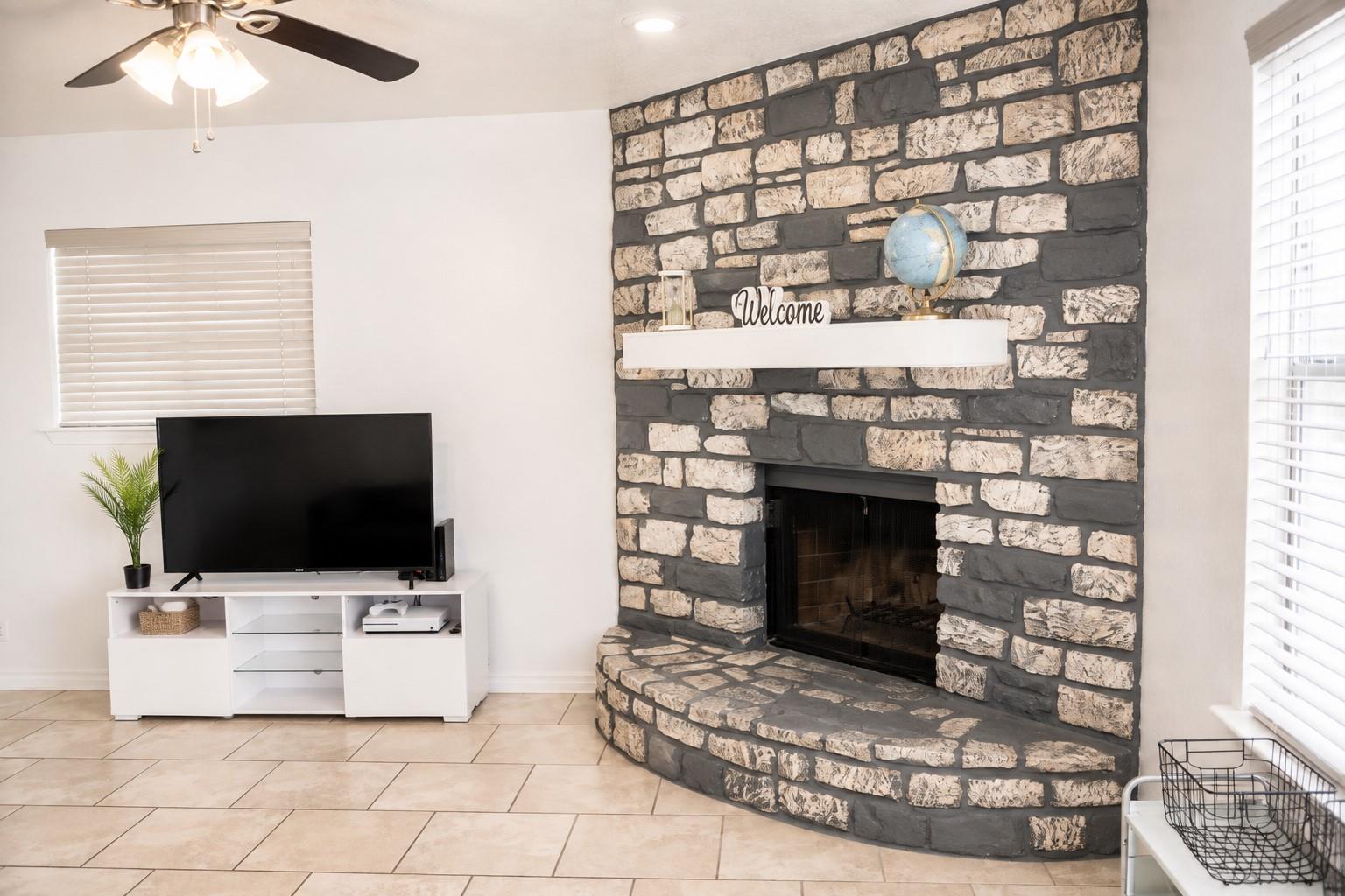 1741/1743 Horseshoe Cir Property Photo 6