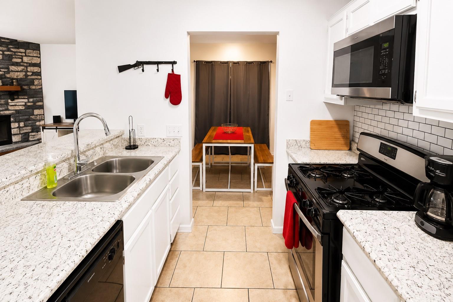 1741/1743 Horseshoe Cir Property Photo 24