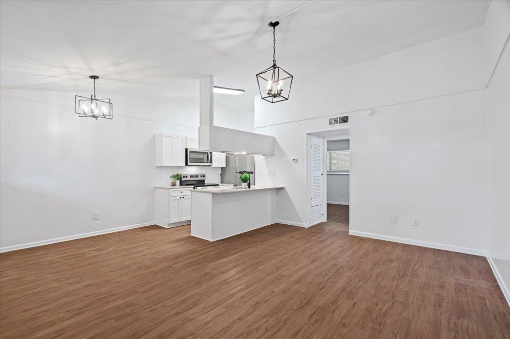 3704 Speedway None #203 Property Photo 7