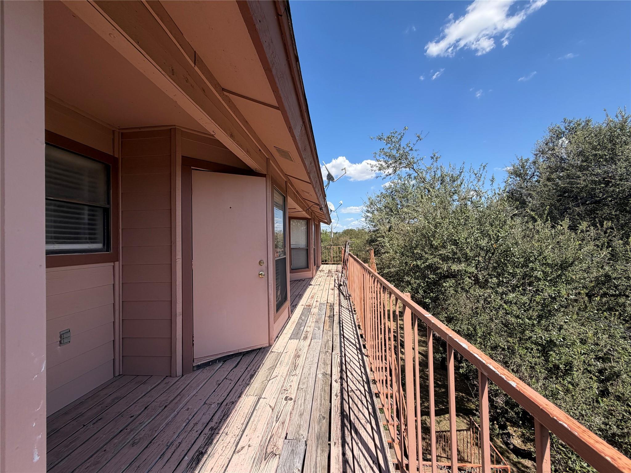 5305 Indio Cv #d Property Photo 14