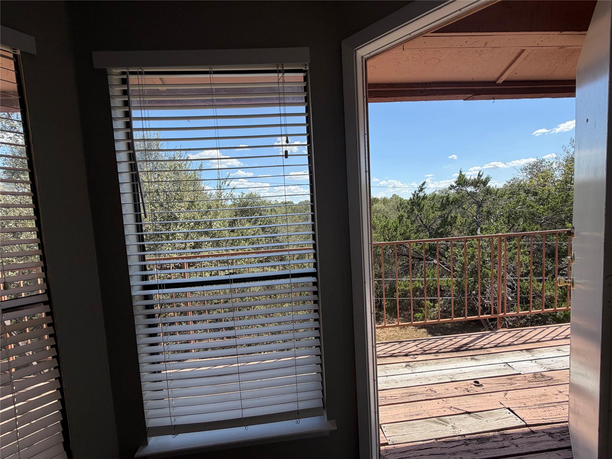 5305 Indio Cv #d Property Photo 18