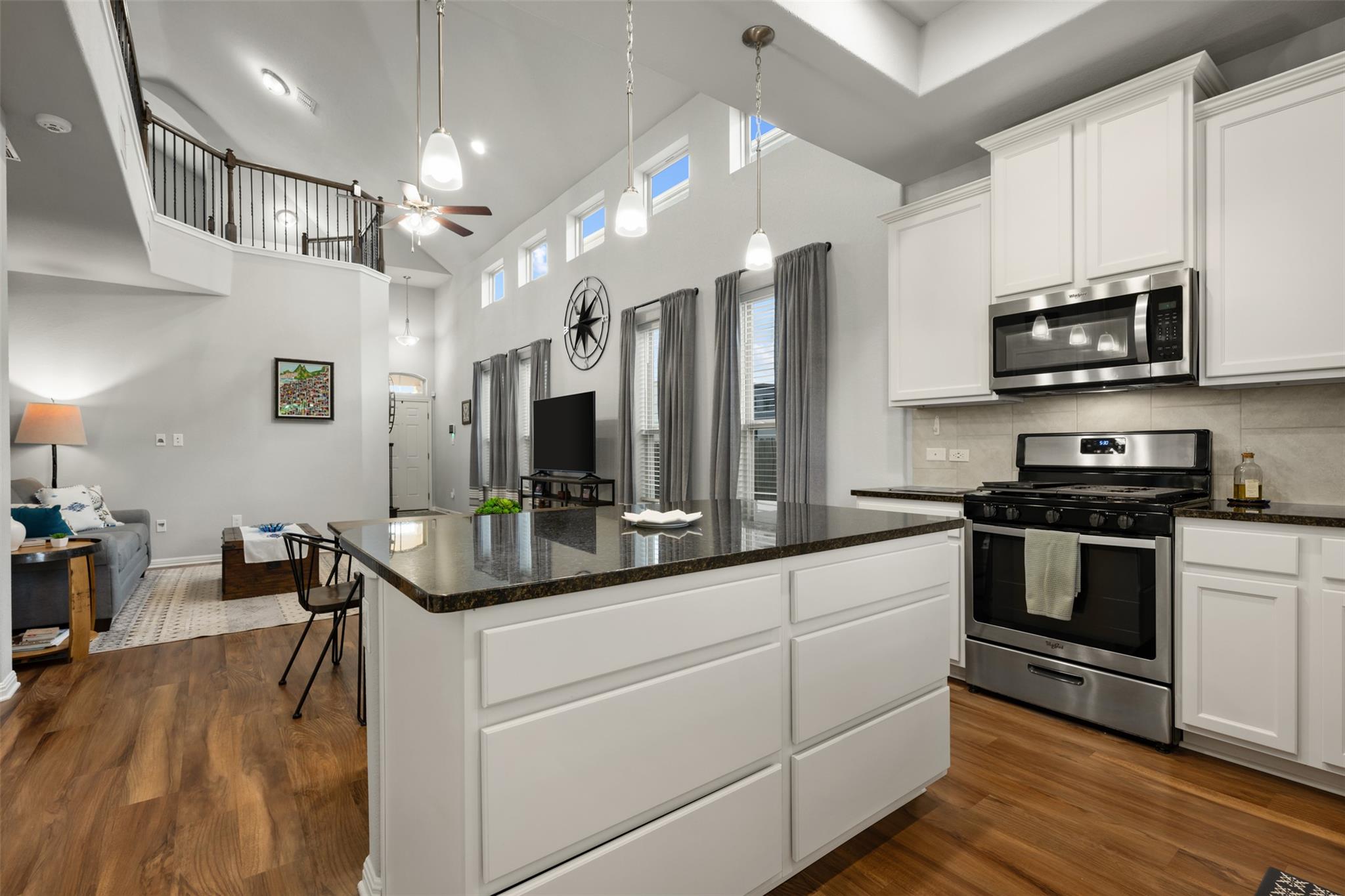 1404 Jenkins Bnd #11 Property Photo 16