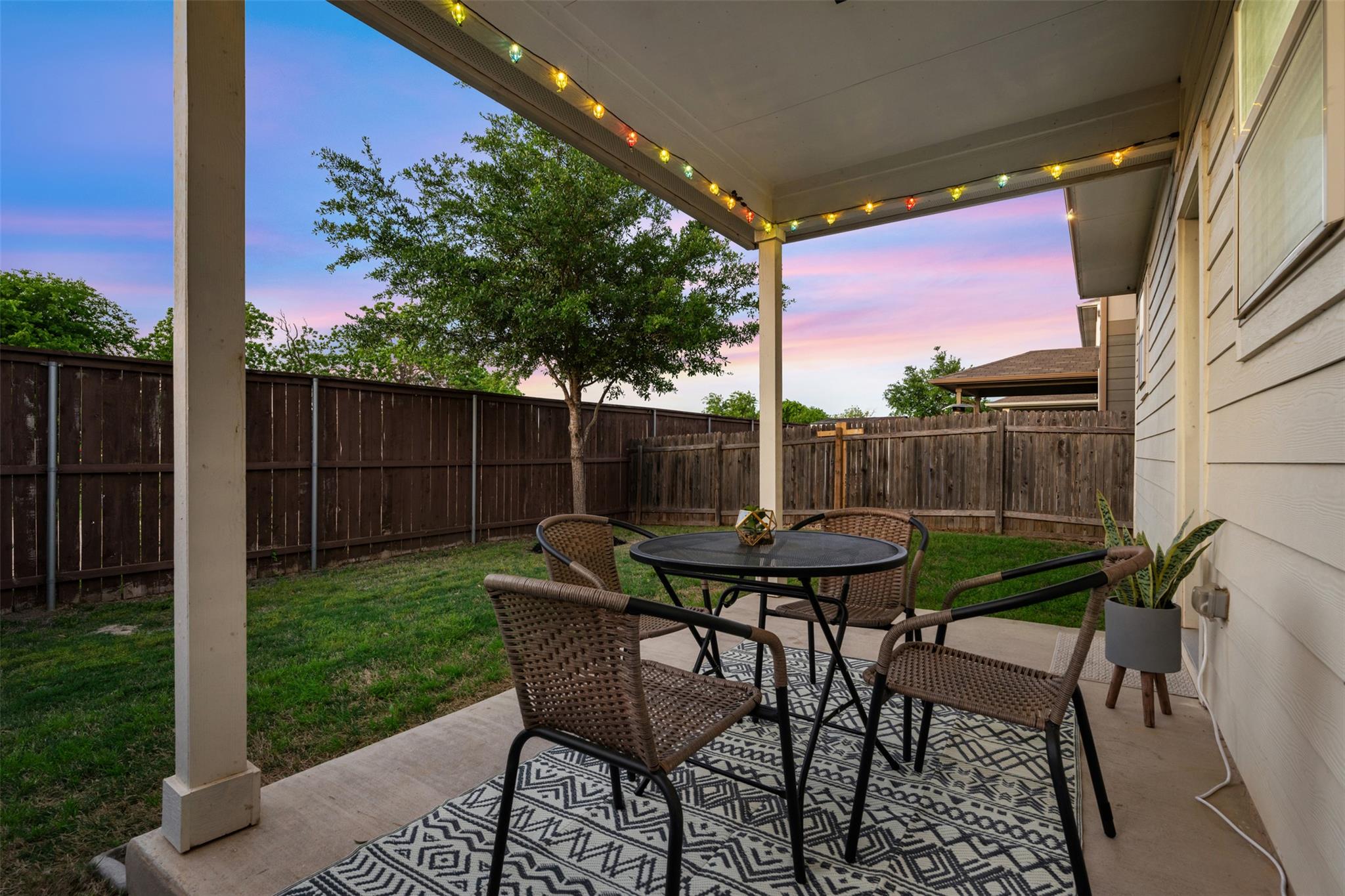 1404 Jenkins Bnd #11 Property Photo 36