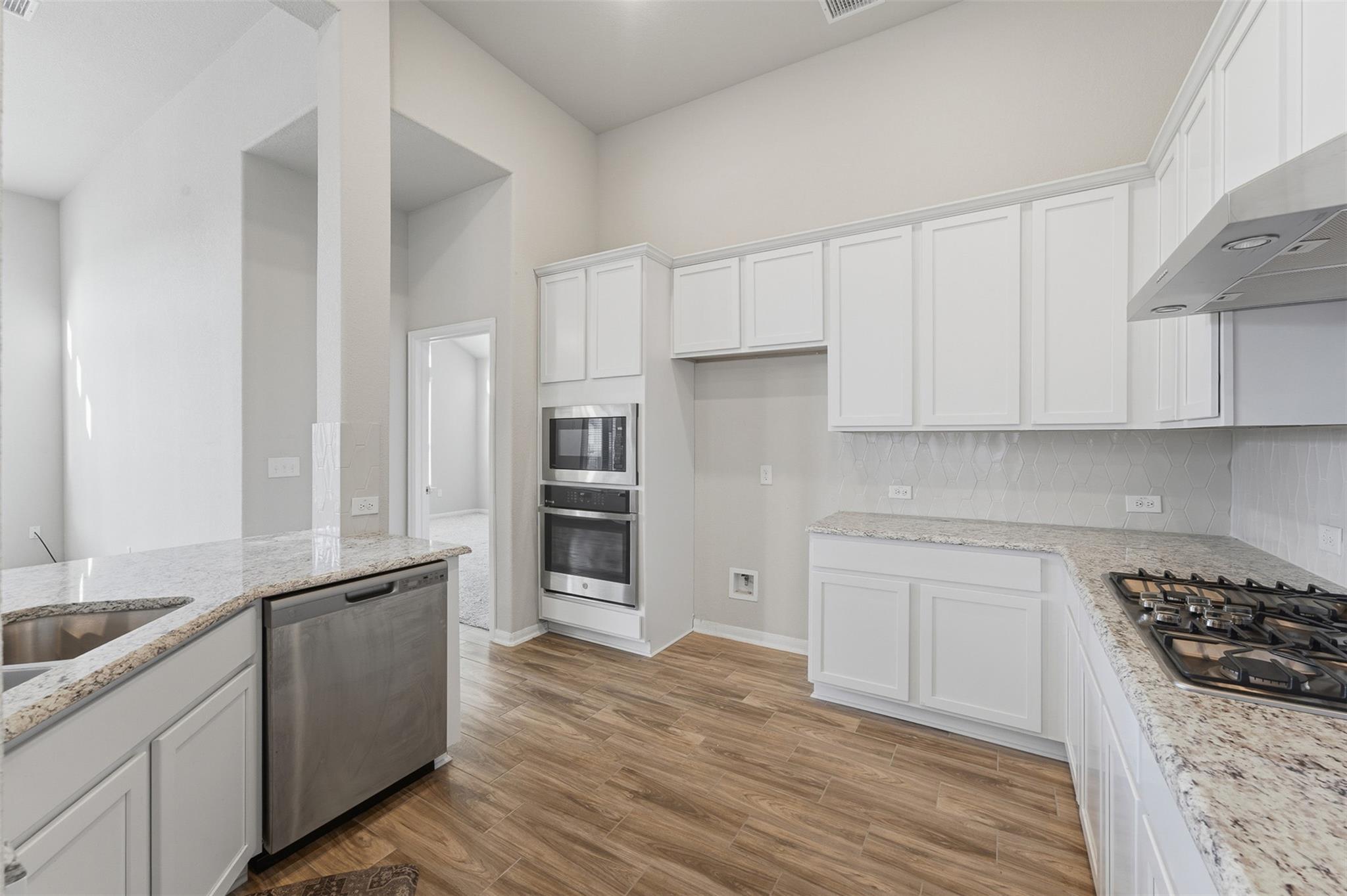 369 Durian Loop Property Photo 17