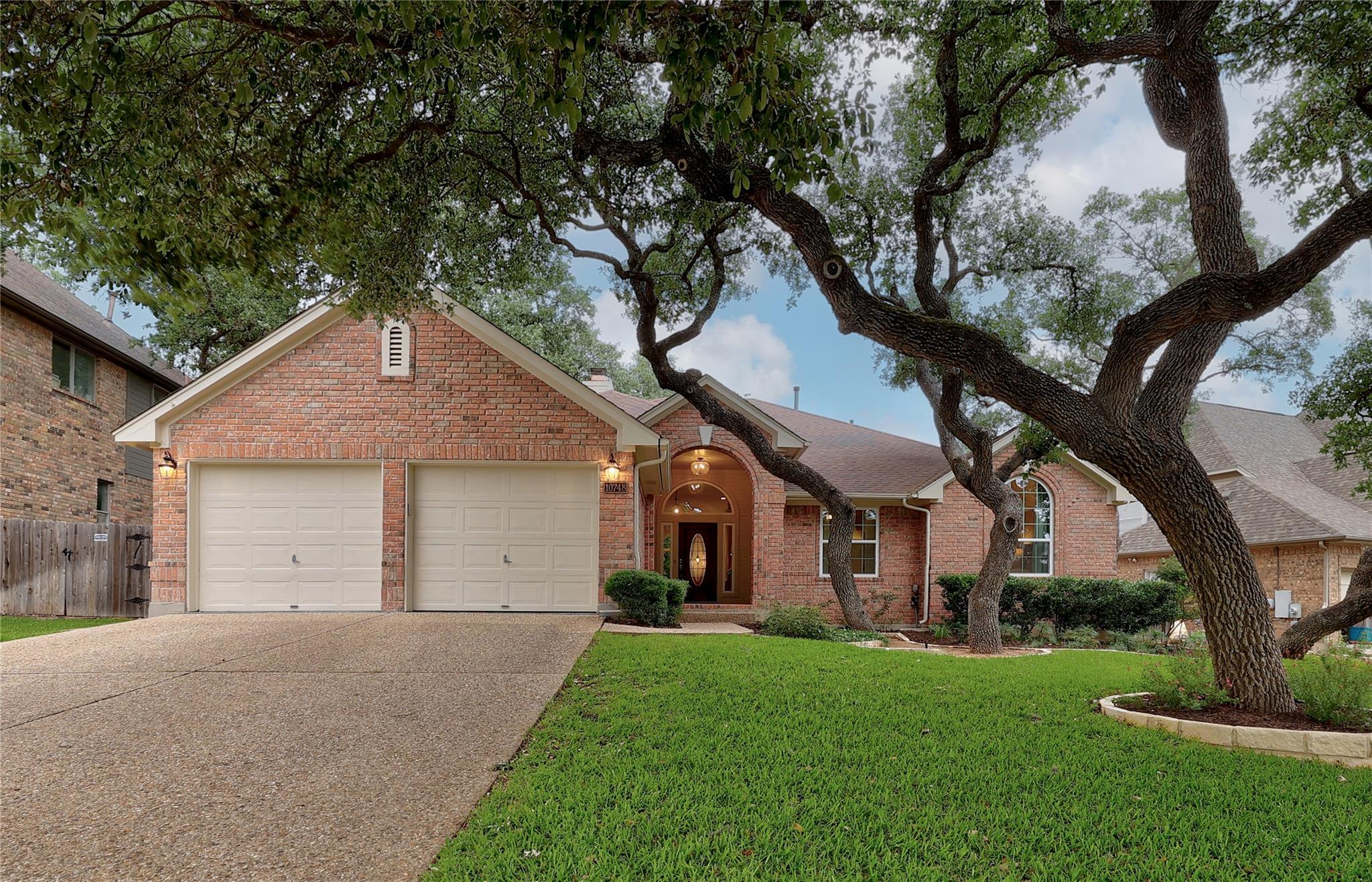 10748 Yorktown Trl Property Photo