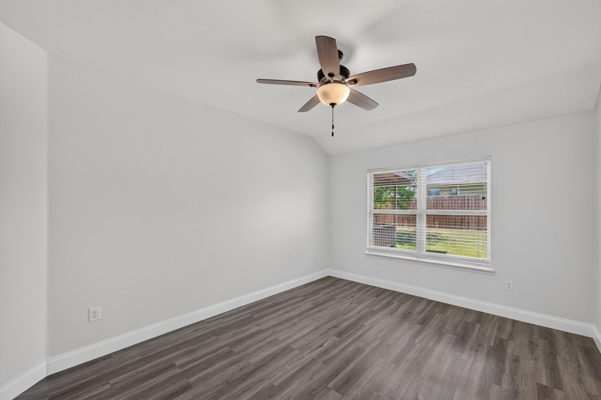 278 Noddy Rd Property Photo 11