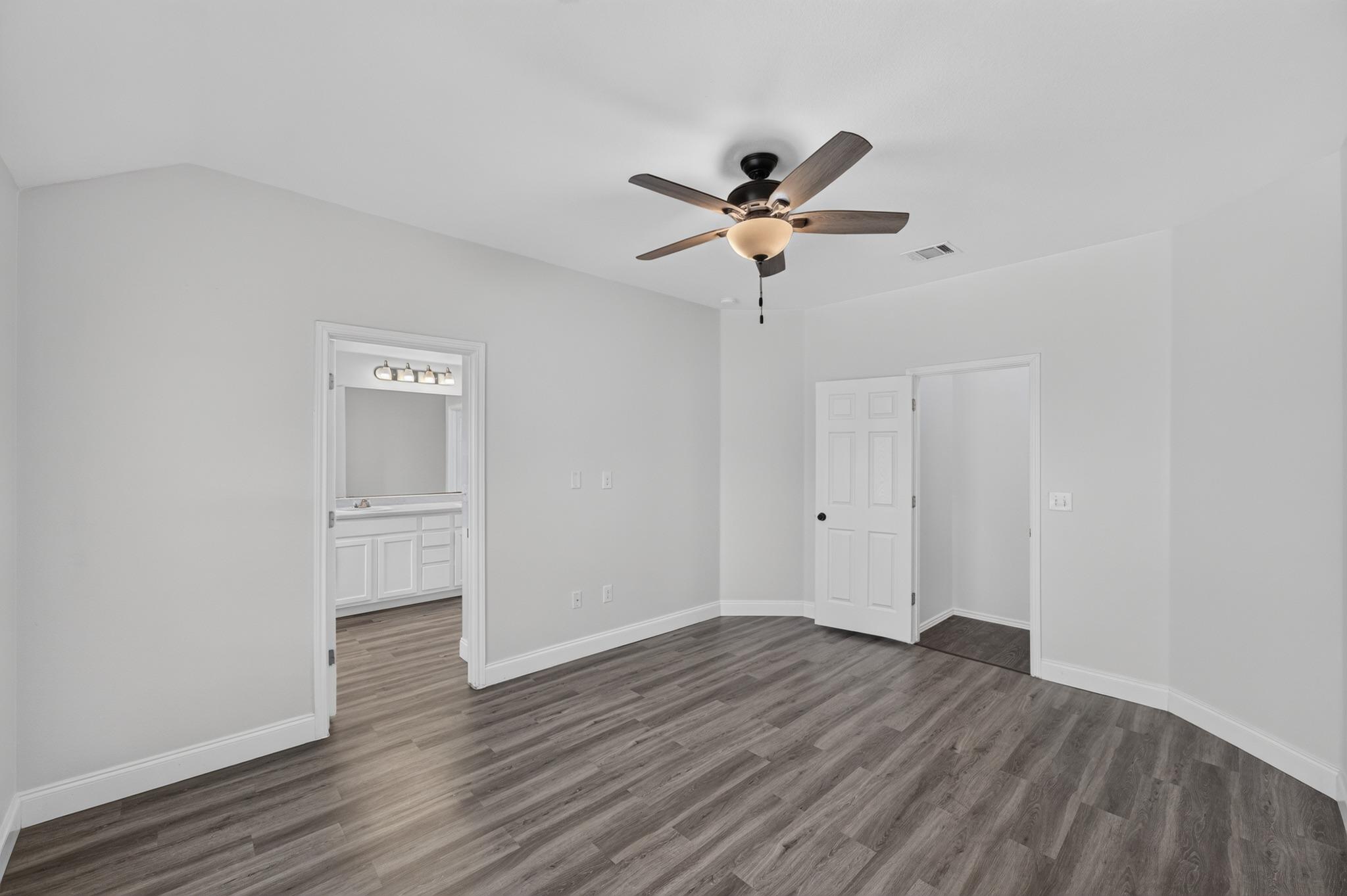 278 Noddy Rd Property Photo 12