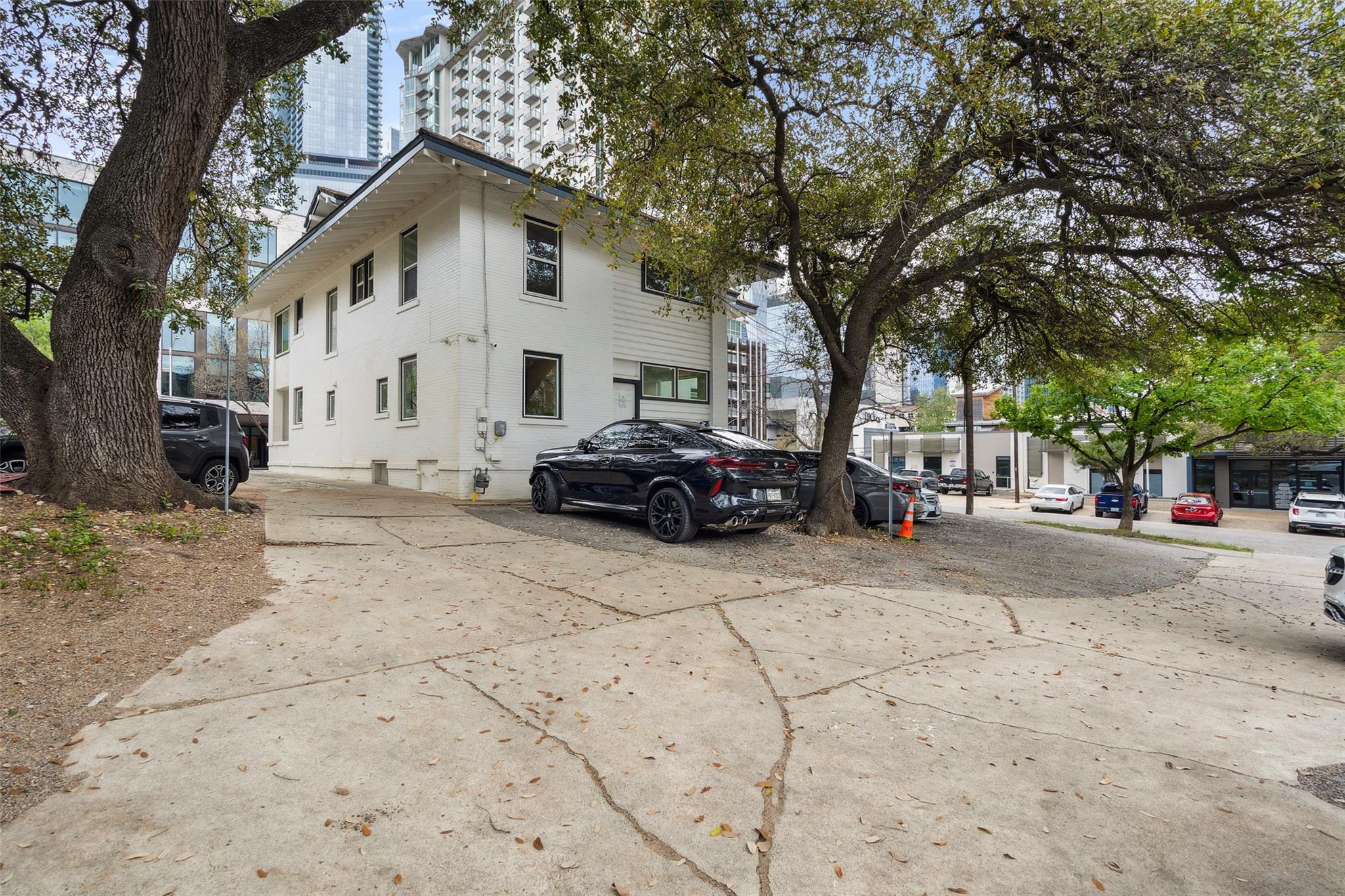 700 Rio Grande St Property Photo 13