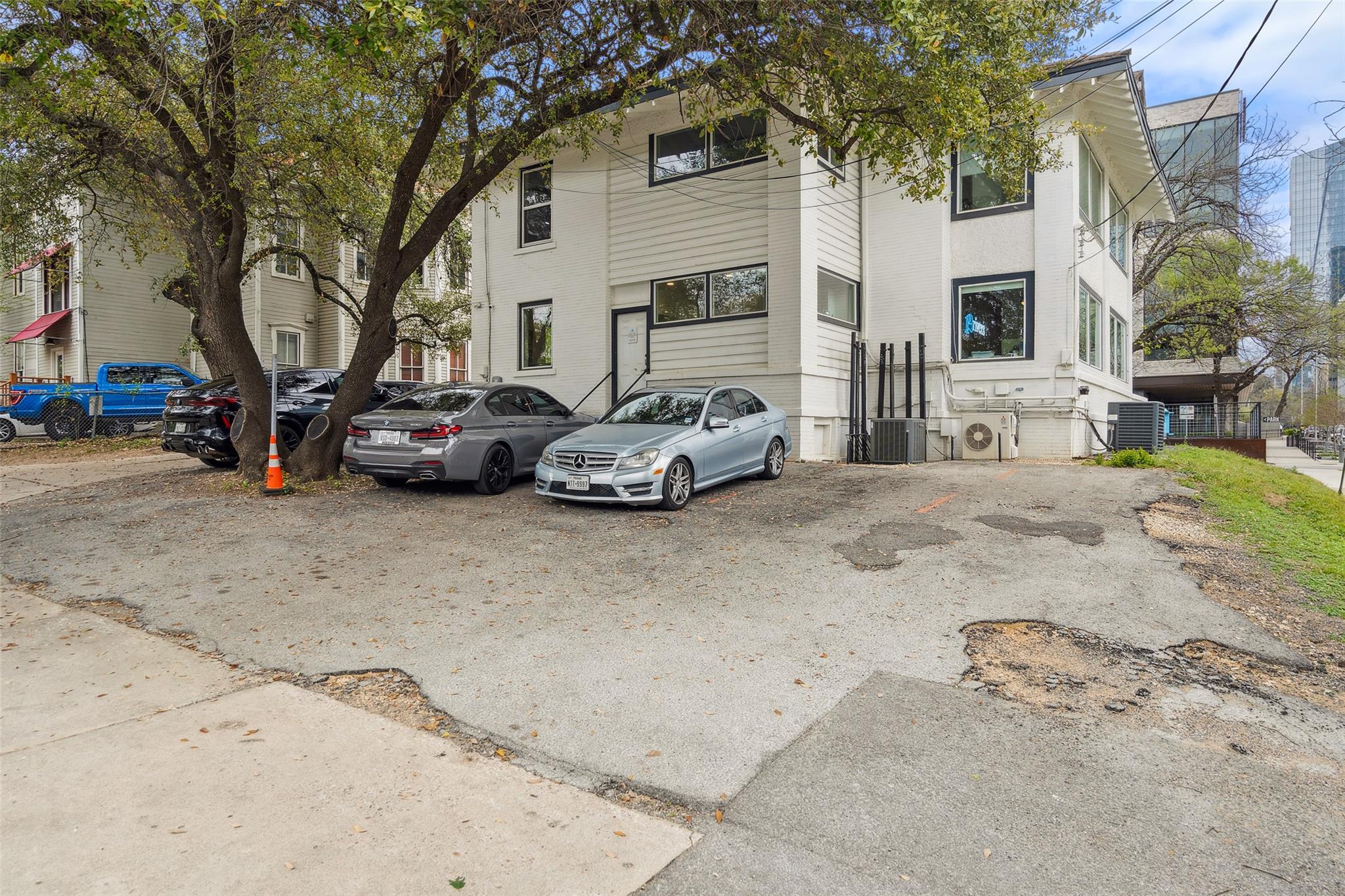 700 Rio Grande St Property Photo 14