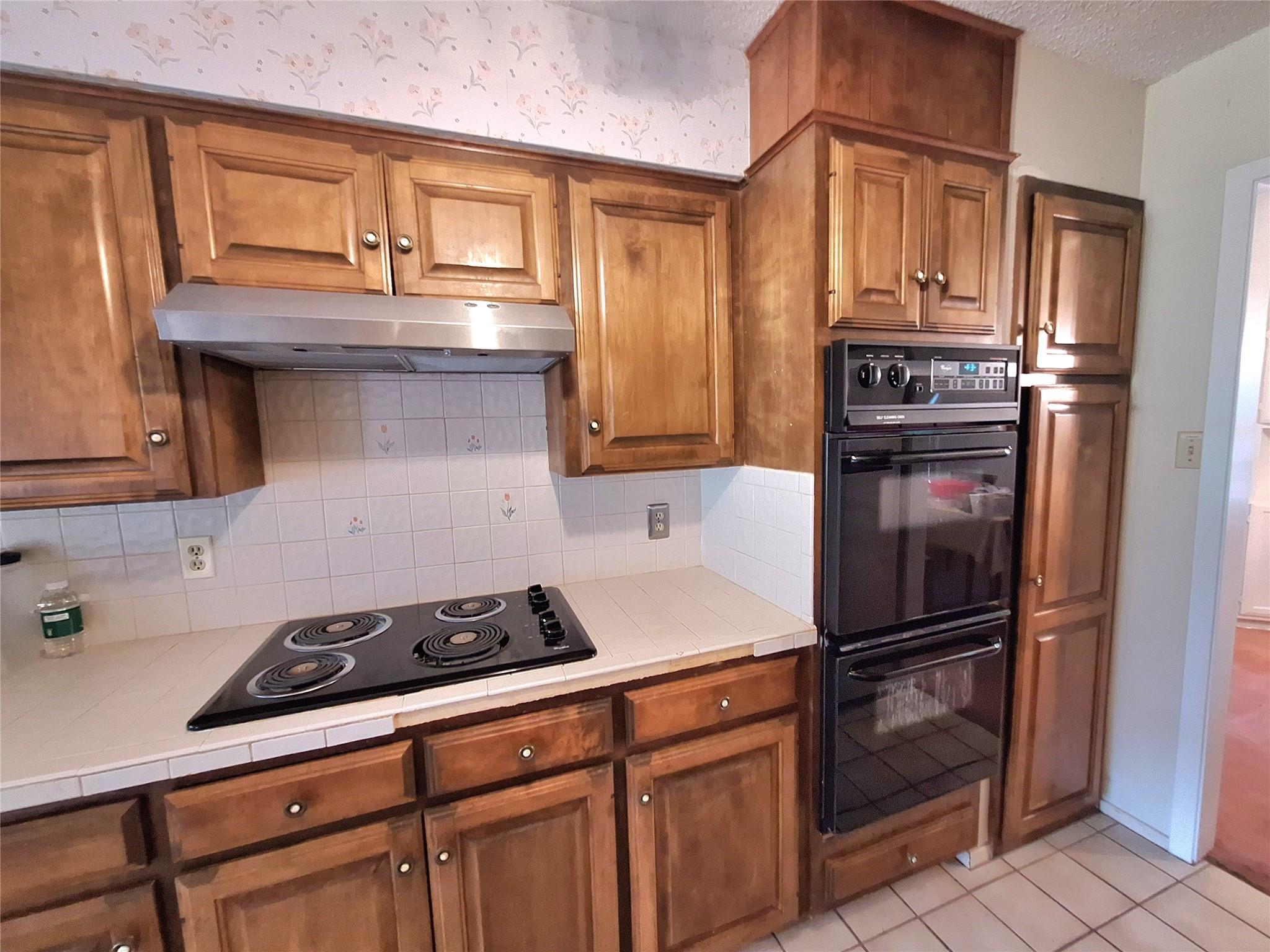 9011 Dorella Ln Property Photo 20