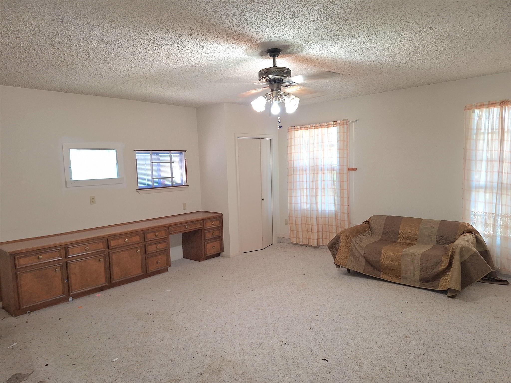 9011 Dorella Ln Property Photo 24