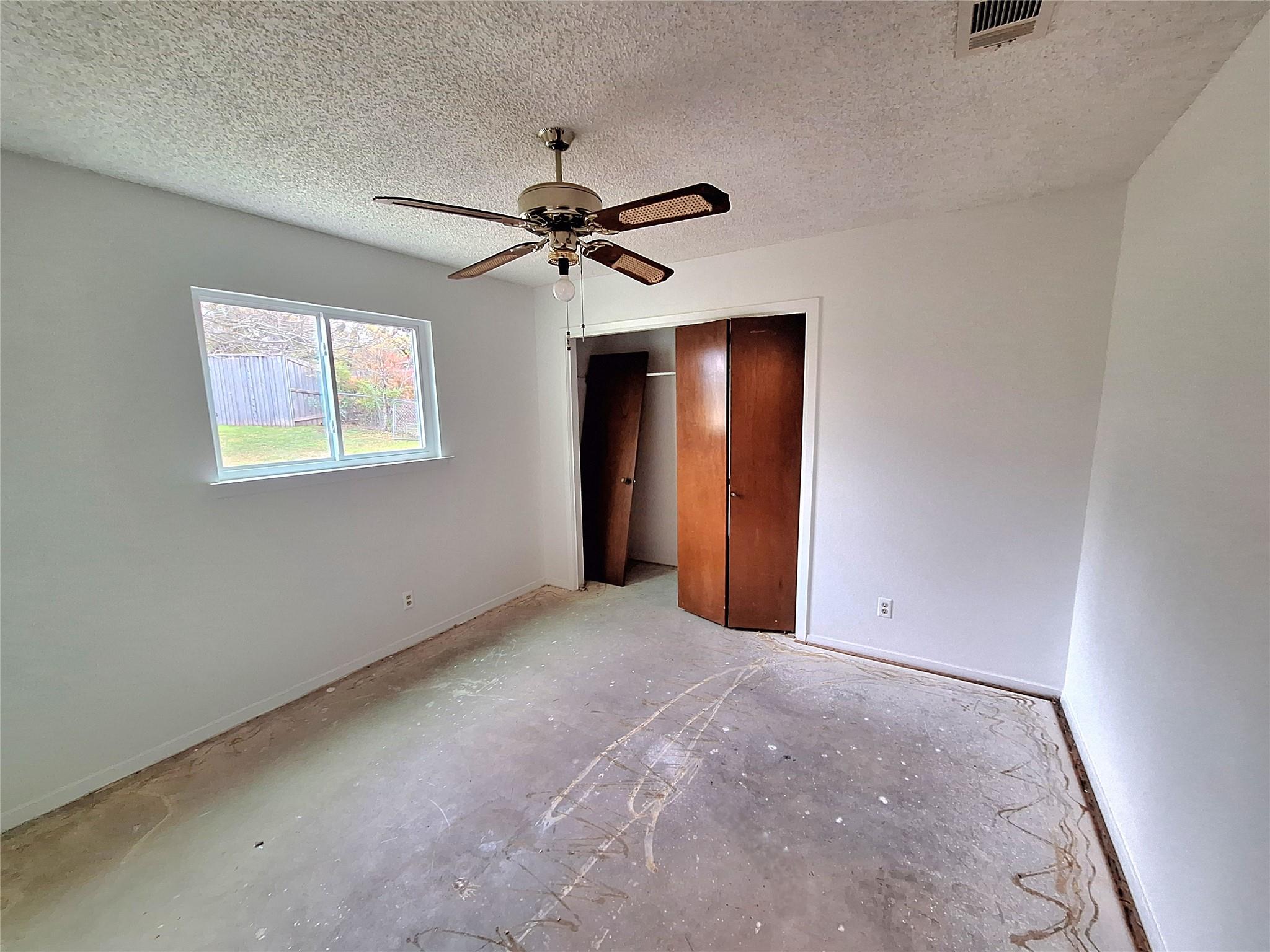 9011 Dorella Ln Property Photo 29