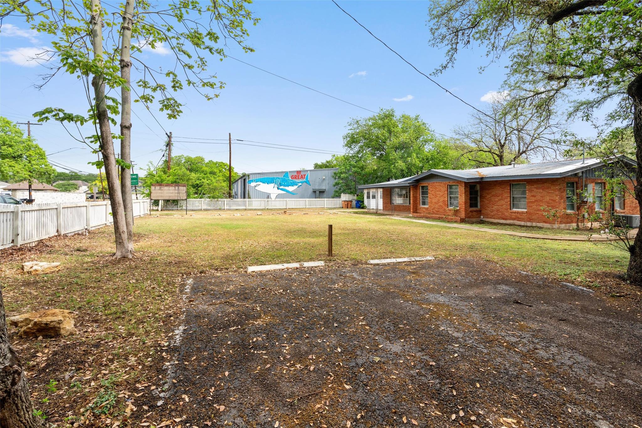 10205 Old Menchaca Rd Property Photo 5