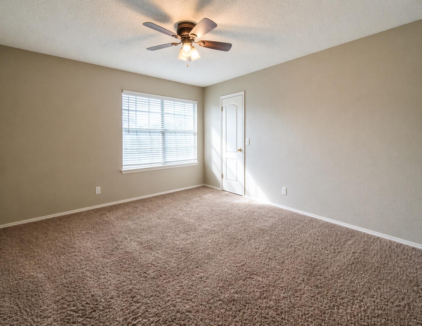 12900 Medina River Way Property Photo 13
