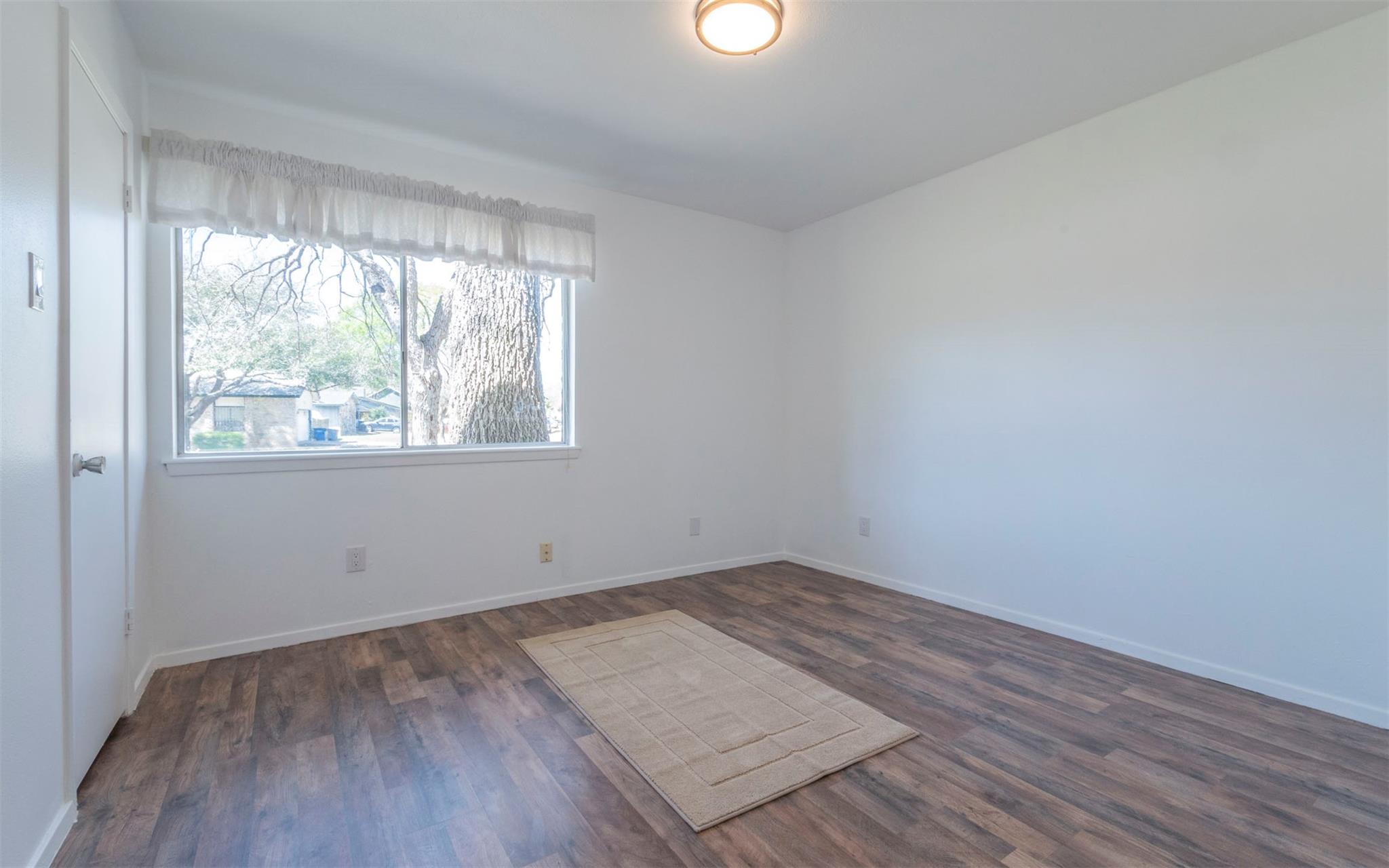 6903-6905 Crystalbrook Dr Property Photo 19