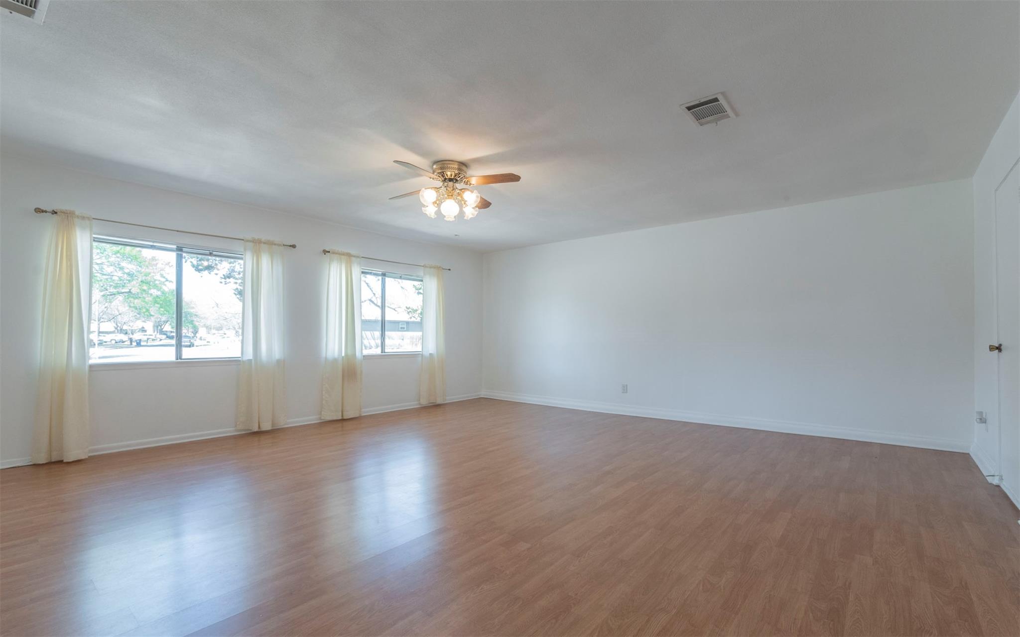 6903-6905 Crystalbrook Dr Property Photo 23